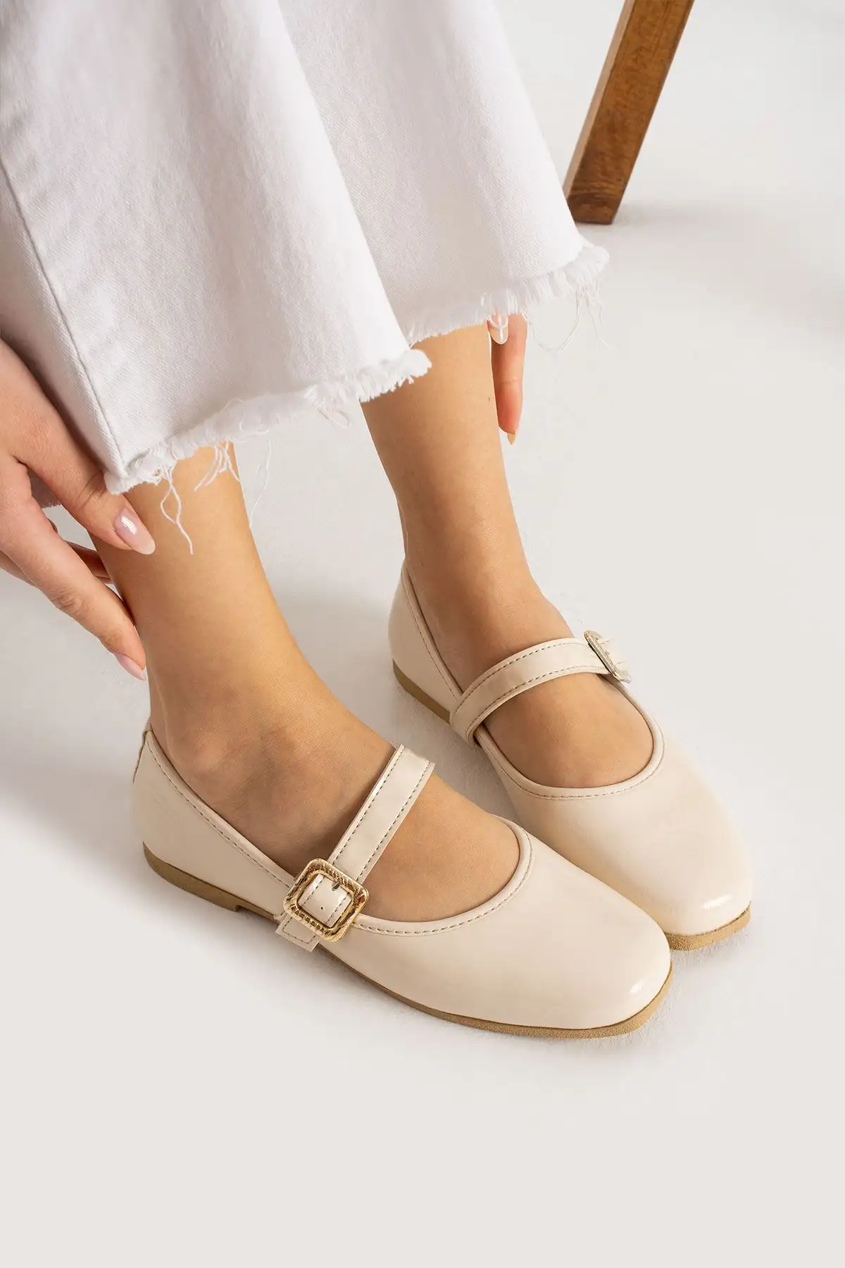 کفش اداری زنانه  راحتی ، سبک و بیصدا، پاپوش اورتopedیک،  روزمره برای خانه، دفتر و فضای باز - 4237 کفش اداری زنانه راحتی ، سبک و بیصدا، پاپوش اورتopedیک، روزمره برای خانه، دفتر و فضای باز - 4237