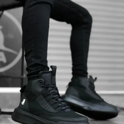 بوت مردانه کفش مشکی با بند، دارای زیره بلند، چرم ضد آب، راحت و لوکس برای فصل زمستان. - 4981