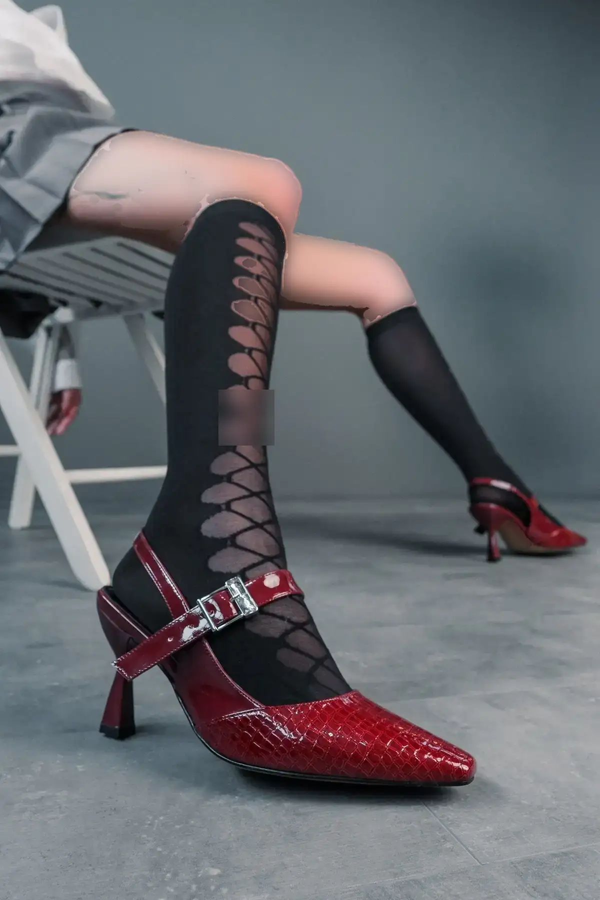 کفش پاشنه بلند زنانه  پاشنه   طراحی شده با بند قفلی با روکش کِروکوی بور do - 5131 کفش پاشنه بلند زنانه پاشنه طراحی شده با بند قفلی با روکش کِروکوی بور do - 5131