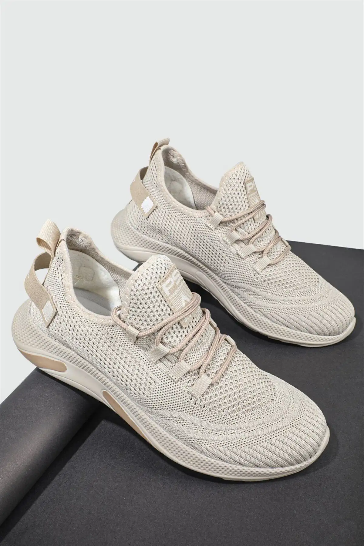 کفش دویدن (رانینگ) کفش اسپرت نخی سُلیپ آن یونیسکس بژ فوق العاده راحت با زیره اورتوپدیک - 3858 کفش دویدن (رانینگ) کفش اسپرت نخی سُلیپ آن یونیسکس بژ فوق العاده راحت با زیره اورتوپدیک - 3858