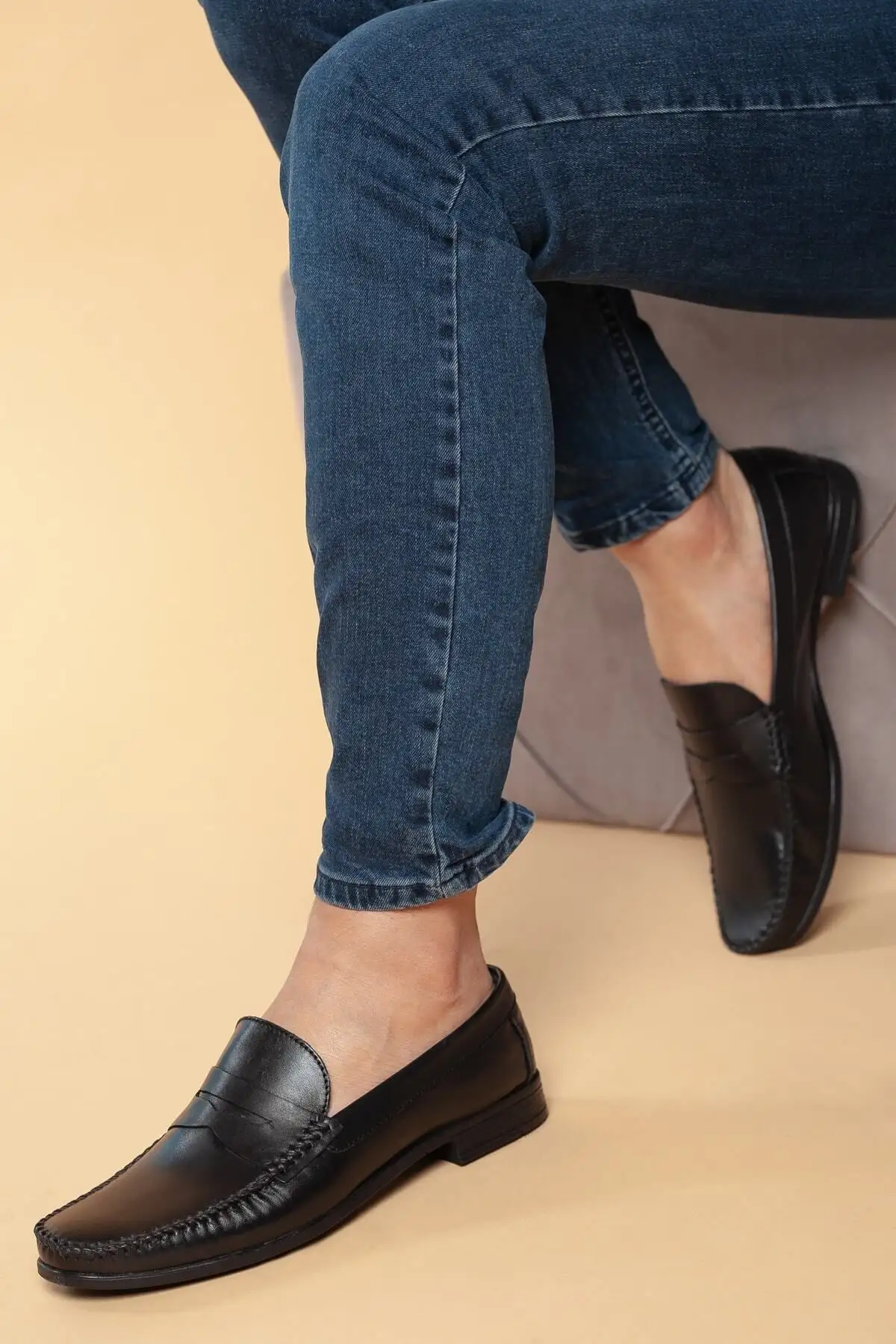 کفش روزمره مردانه   لوی (LAVİ) مدل D10180  از جنس چرم طبیعی - 5302 کفش روزمره مردانه لوی (LAVİ) مدل D10180 از جنس چرم طبیعی - 5302