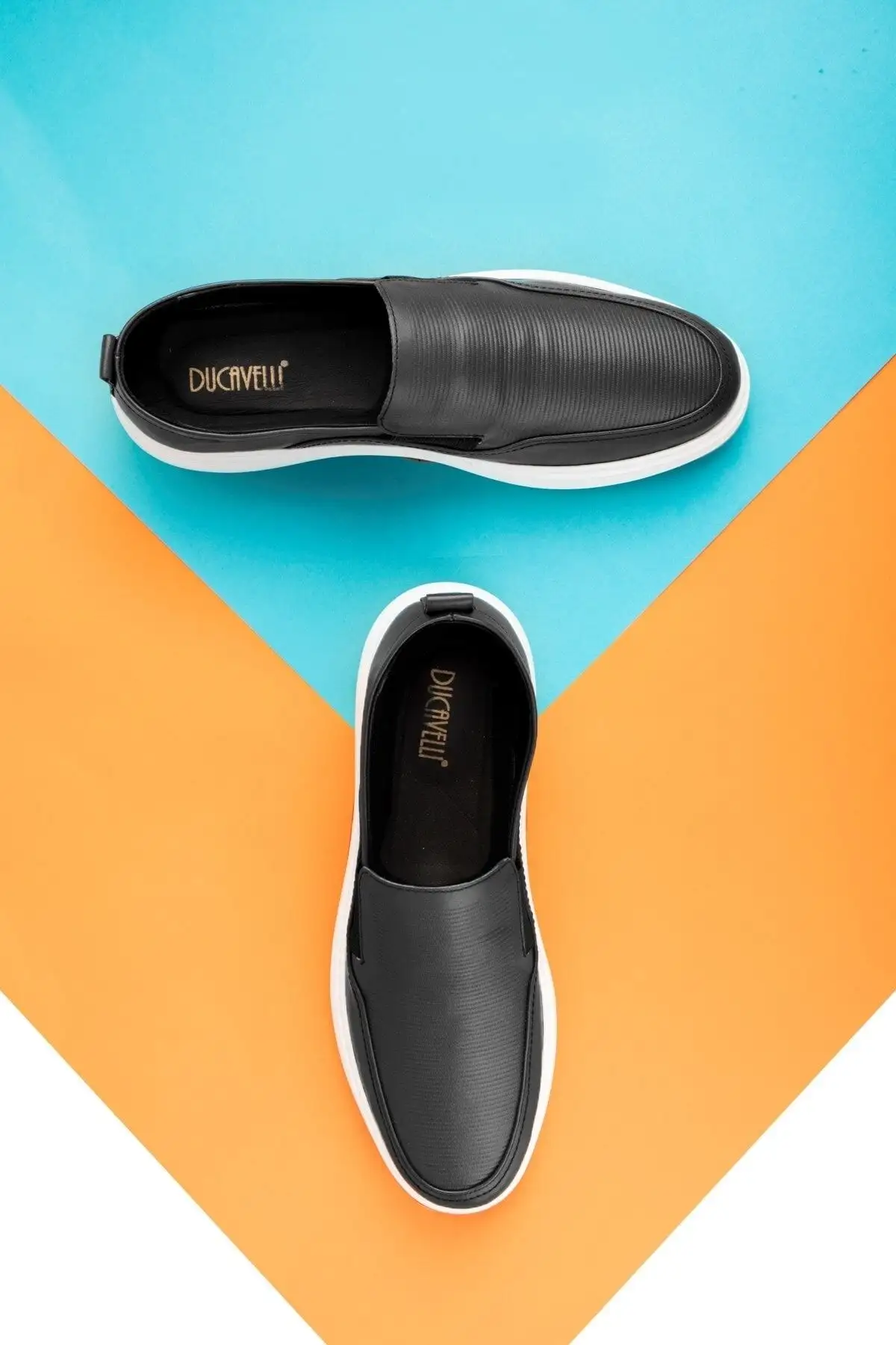 کفش سایز بزرگ مردانه  روزمره  چرم طبیعی سئون،  لوفری،  تابستانی،  سبک مشکی - 5039 کفش سایز بزرگ مردانه روزمره چرم طبیعی سئون، لوفری، تابستانی، سبک مشکی - 5039