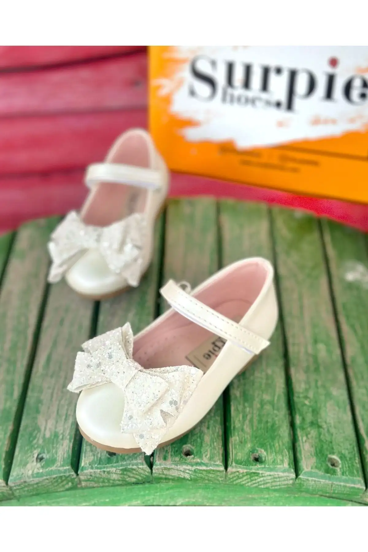 کفش دخترانه لپ‌لپ با جزئیات پاپیون و کفی طبی، طبی بچه‌گانه - 5212