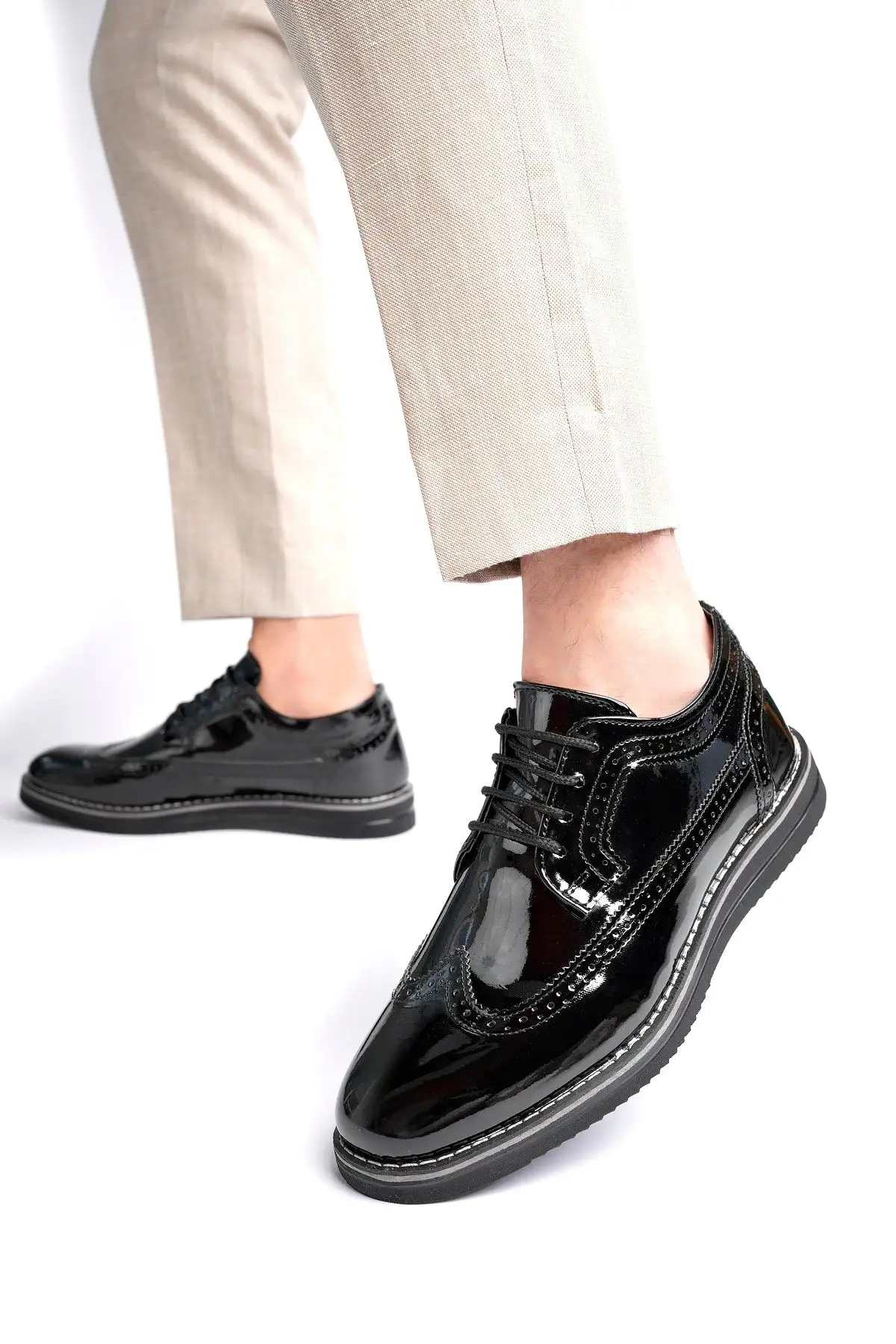 کفش رسمی مردانه   آکسفورد Freemax.1118 از جنس چرم مصنوعی مشکی - 4749 کفش رسمی مردانه آکسفورد Freemax.1118 از جنس چرم مصنوعی مشکی - 4749