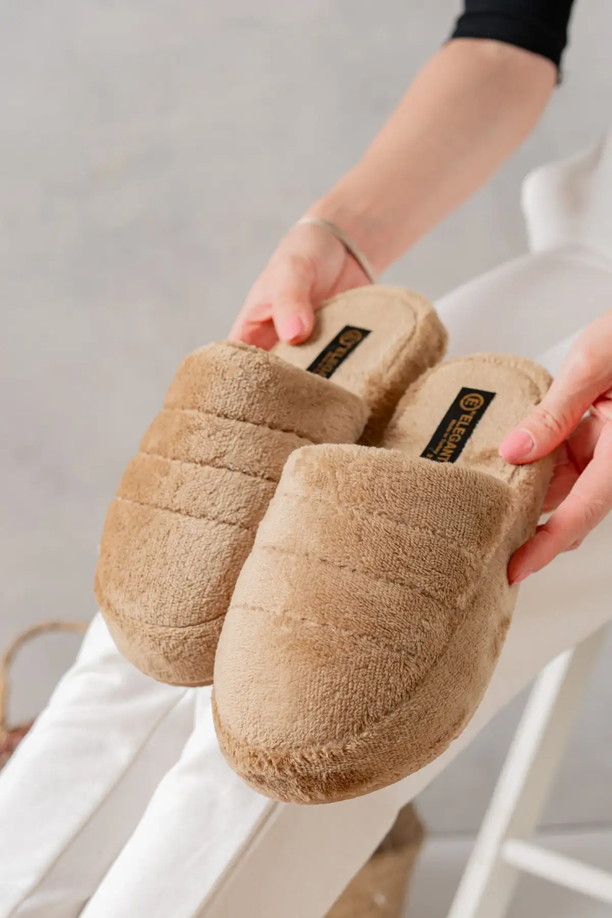 کفش راحتی خانه ترجمه محصول به فارسی: «دمپایی زنانه سکوت سه عددی، دمپایی  برای ، دمپایی مهمان، دمپایی جهیزیه» - 4608 کفش راحتی خانه ترجمه محصول به فارسی: «دمپایی زنانه سکوت سه عددی، دمپایی برای ، دمپایی مهمان، دمپایی جهیزیه» - 4608