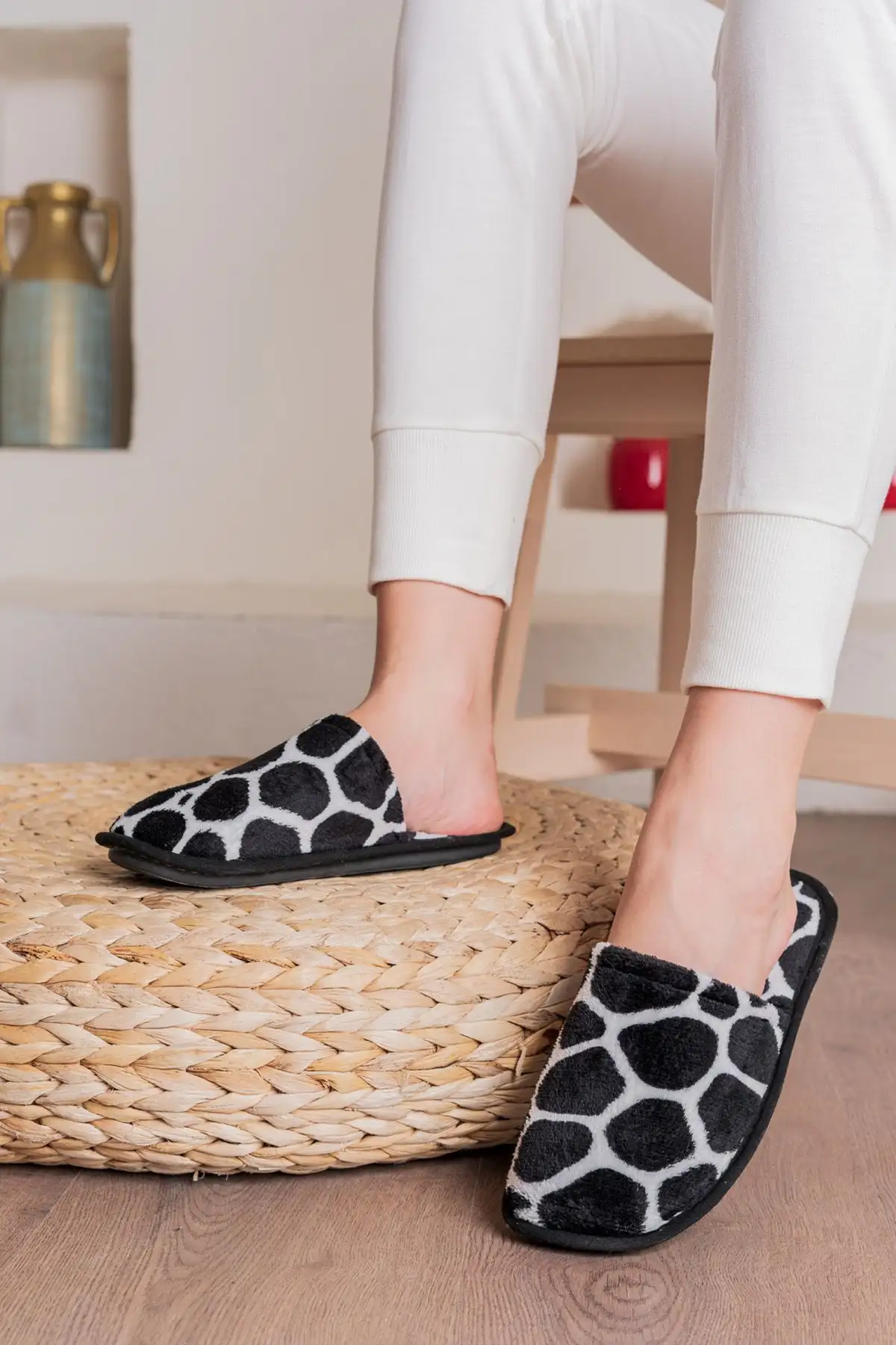 کفش راحتی خانه 3 تایی دمپایی خانگی زنانه دمپایی مهمان دمپایی سفر - 4615 کفش راحتی خانه 3 تایی دمپایی خانگی زنانه دمپایی مهمان دمپایی سفر - 4615