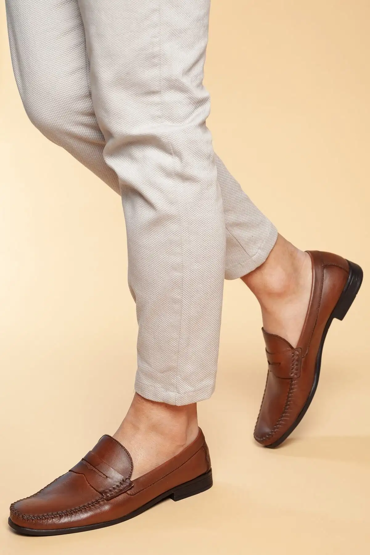 کفش روزمره مردانه    LAVİ مدل D10180 از جنس چرم طبیعی - 4796 کفش روزمره مردانه LAVİ مدل D10180 از جنس چرم طبیعی - 4796