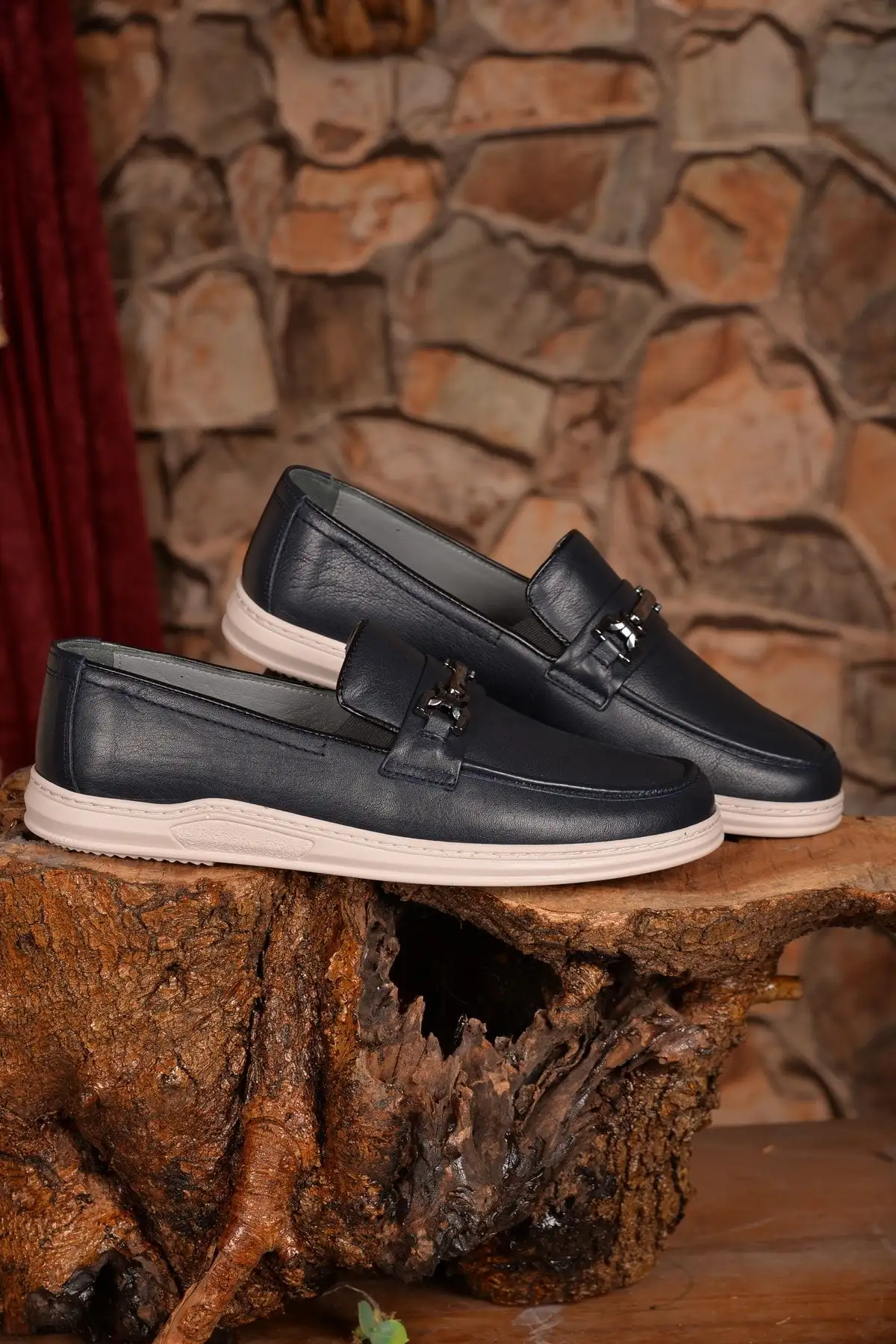 کفش رسمی مردانه  روزمره loafer چرم اصل رنگ سرمهای - مدلی که استحکام و شیک بودن را با هم ارائه میدهد. - 5381 کفش رسمی مردانه روزمره loafer چرم اصل رنگ سرمهای - مدلی که استحکام و شیک بودن را با هم ارائه میدهد. - 5381