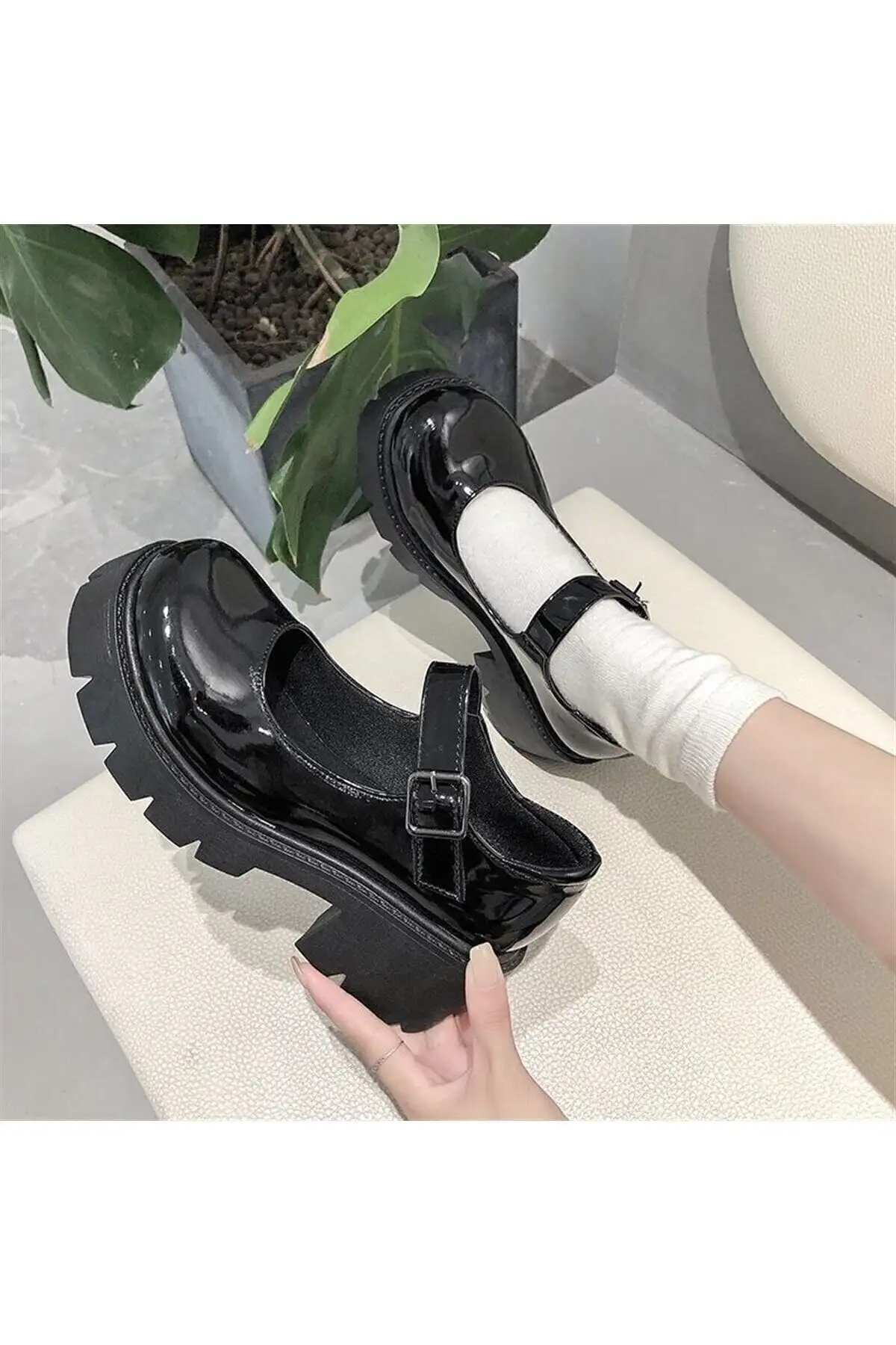 کفش دخترانه  لولیتا به سبک هاراجوکو با رویه چرم مشکی - 5074 کفش دخترانه لولیتا به سبک هاراجوکو با رویه چرم مشکی - 5074