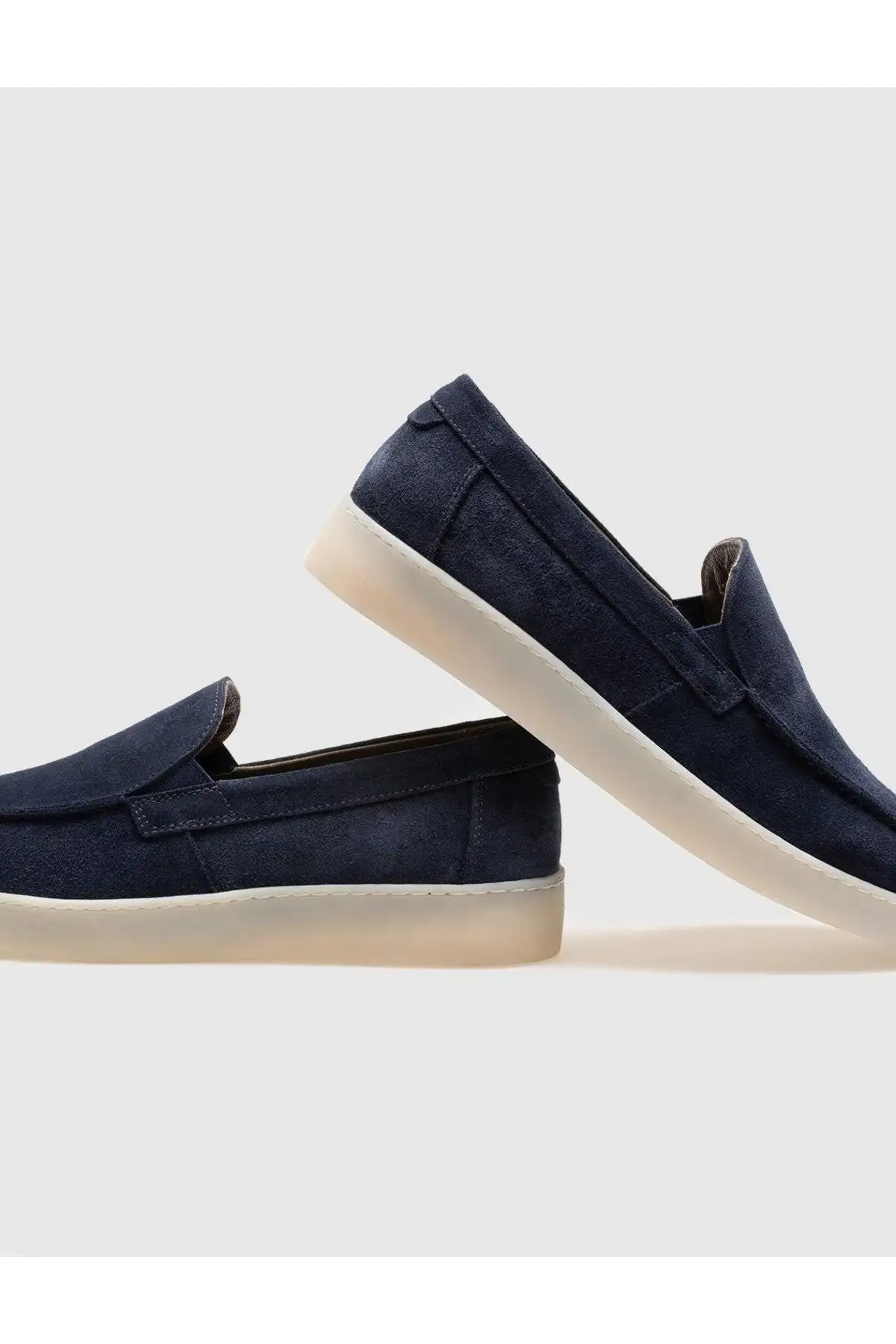 کفش روزمره مردانه کفش روزمره مردانه جیر آبی تیره از چرم طبیعی - 3935 کفش روزمره مردانه کفش روزمره مردانه جیر آبی تیره از چرم طبیعی - 3935