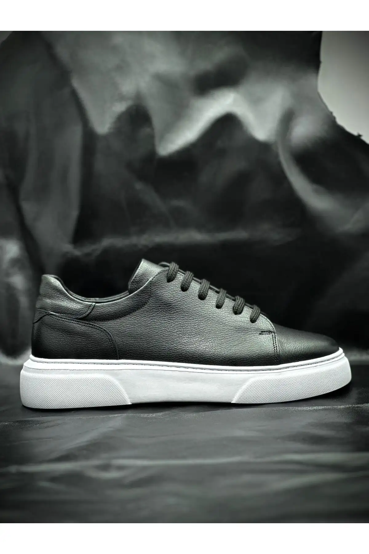 کفش روزمره مردانه کفش ورزشی مردانه مشکی از چرم طبیعی - اورتopedik، سبک، راحت، زیره ضد لغزش، شیک، مناسب استفاده روزمره - 3944 کفش روزمره مردانه کفش ورزشی مردانه مشکی از چرم طبیعی - اورتopedik، سبک، راحت، زیره ضد لغزش، شیک، مناسب استفاده روزمره - 3944