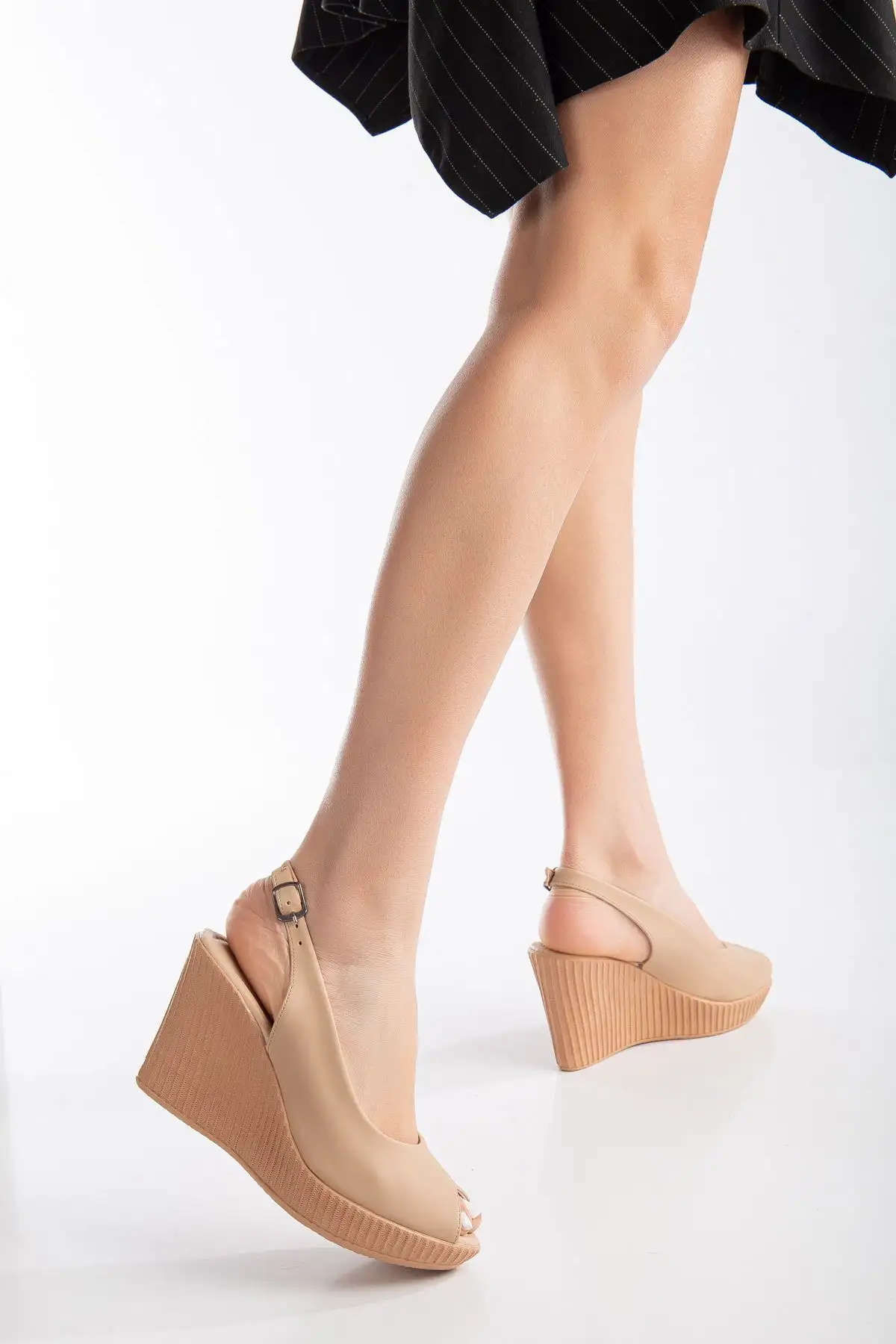 کفش پاشنه بلند زنانه - 4351 کفش پاشنه بلند زنانه - 4351