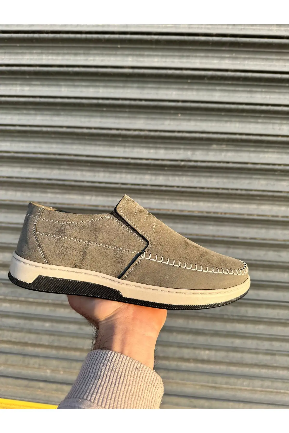 کفش روزمره مردانه کفش روزمره مردانه سبک با کفی ژل راحت اورتوپدیک - 3210 کفش روزمره مردانه کفش روزمره مردانه سبک با کفی ژل راحت اورتوپدیک - 3210