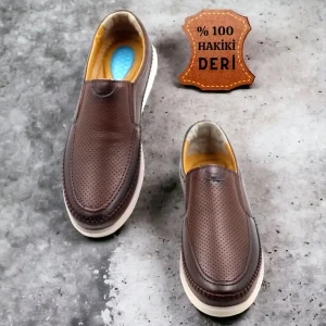 کفش روزمره مردانه از جنس چرم طبیعی سبک و فوق‌العاده راحت رنگ قهوه‌ای - 4771