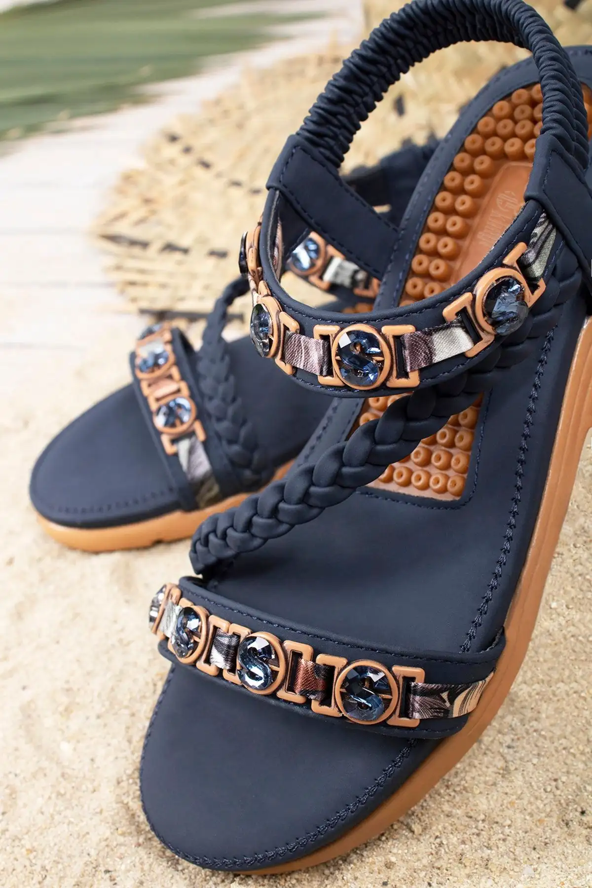 کفش صندل زنانه روزمره نورس آناتومیک فشن - 4679