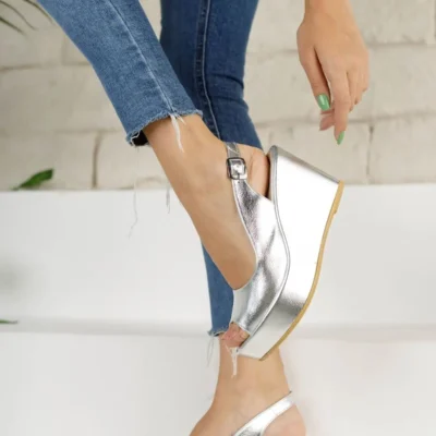 کفش پاشنه‌ بلند زنانه جولیت؛ ، نقره‌ای، دار با رویه و پشتی باز، پاشنه 9 سانتیمتری. - 4352