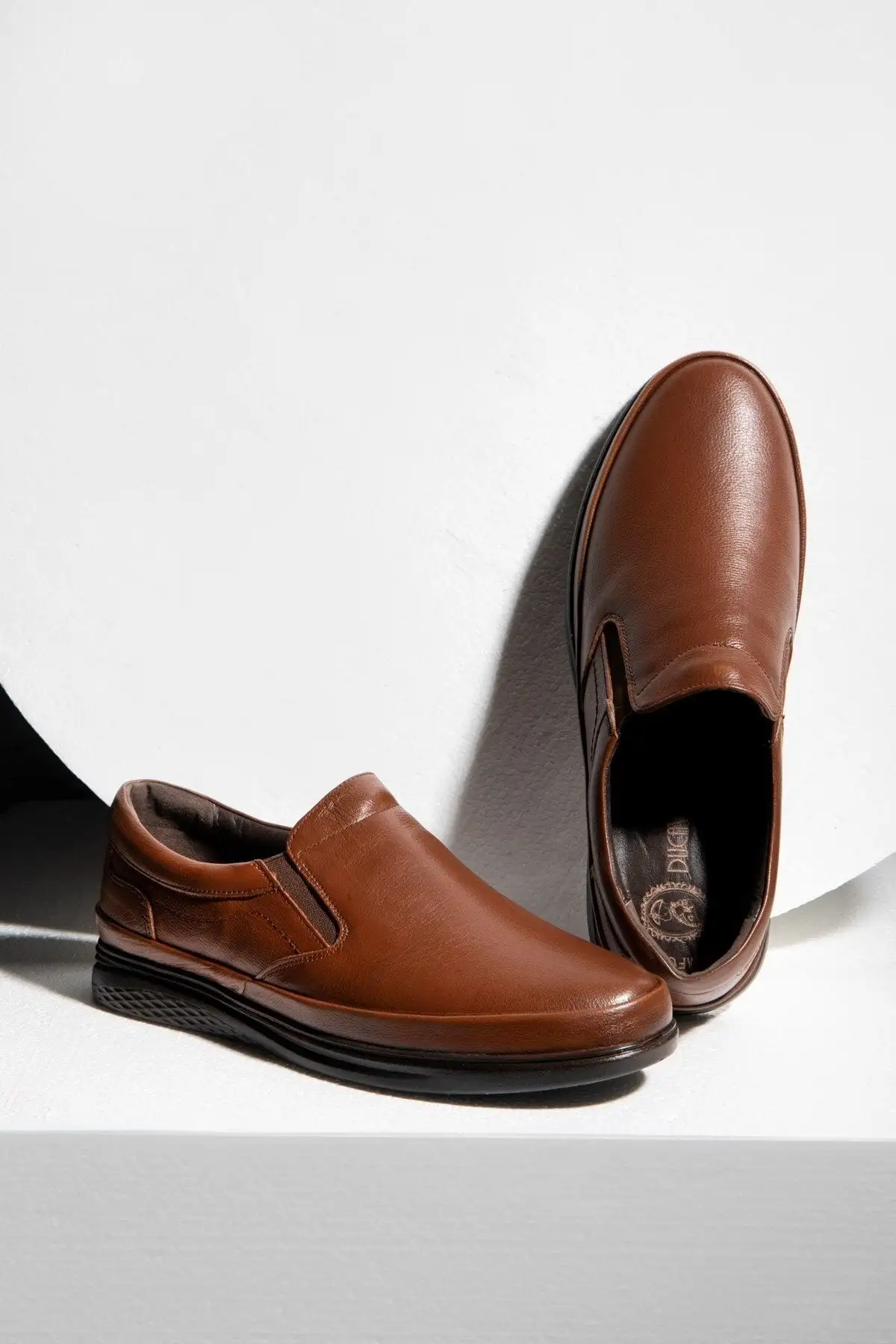 سایز بزرگ مردانه 1. کفش روزمره راحت اورتوپدیک مردانه موریح حکیکی چرم
2. کفش پدر
3. کفش اورتوپدیک - 3481 سایز بزرگ مردانه 1. کفش روزمره راحت اورتوپدیک مردانه موریح حکیکی چرم 2. کفش پدر 3. کفش اورتوپدیک - 3481