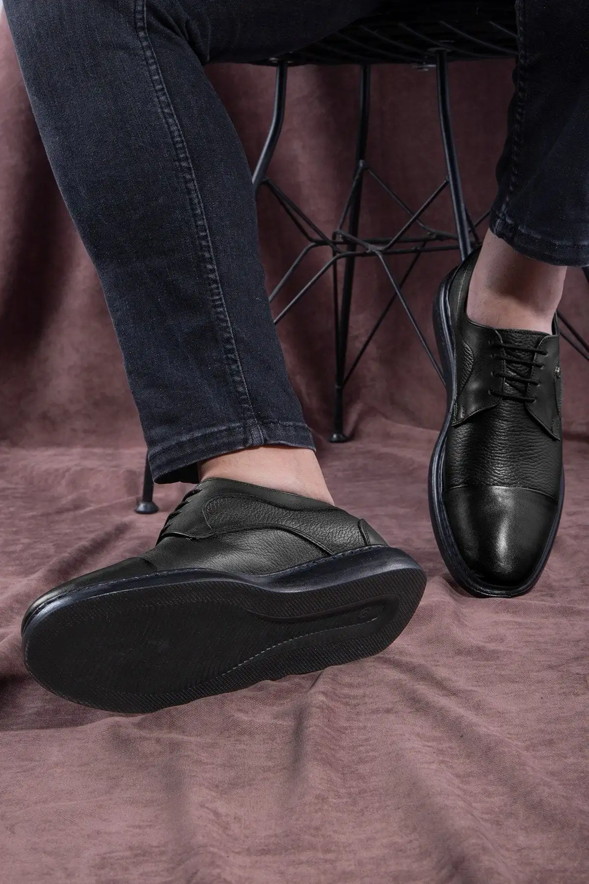 کفش روزمره مردانه 1.   کلاسیک  از چرم طبیعی استرن
2.  کلاسیک چرم طبیعی
3.  کلاسیک دربی - 4775 کفش روزمره مردانه 1. کلاسیک از چرم طبیعی استرن 2. کلاسیک چرم طبیعی 3. کلاسیک دربی - 4775