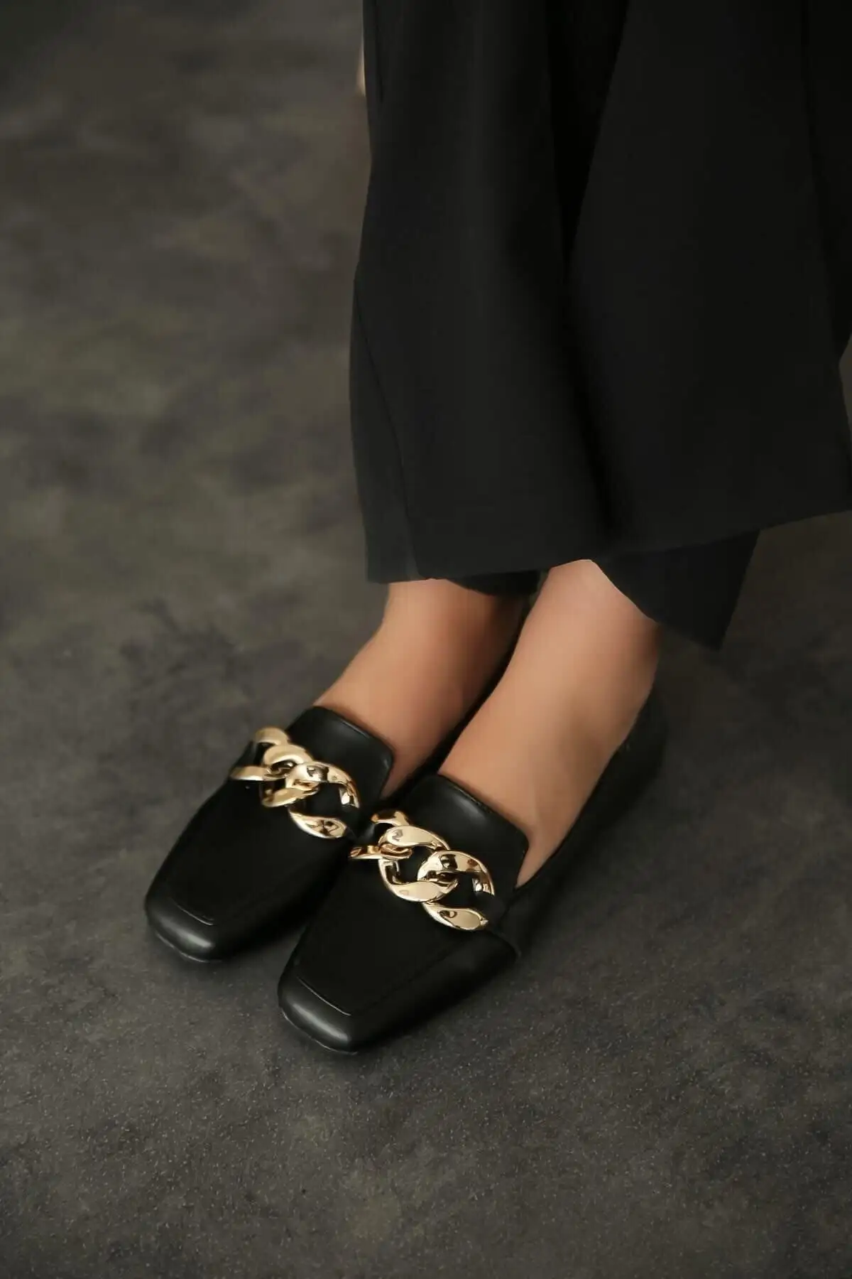 کفش تخت زنانه  بربری  مشکی چرم - 5181 کفش تخت زنانه بربری مشکی چرم - 5181