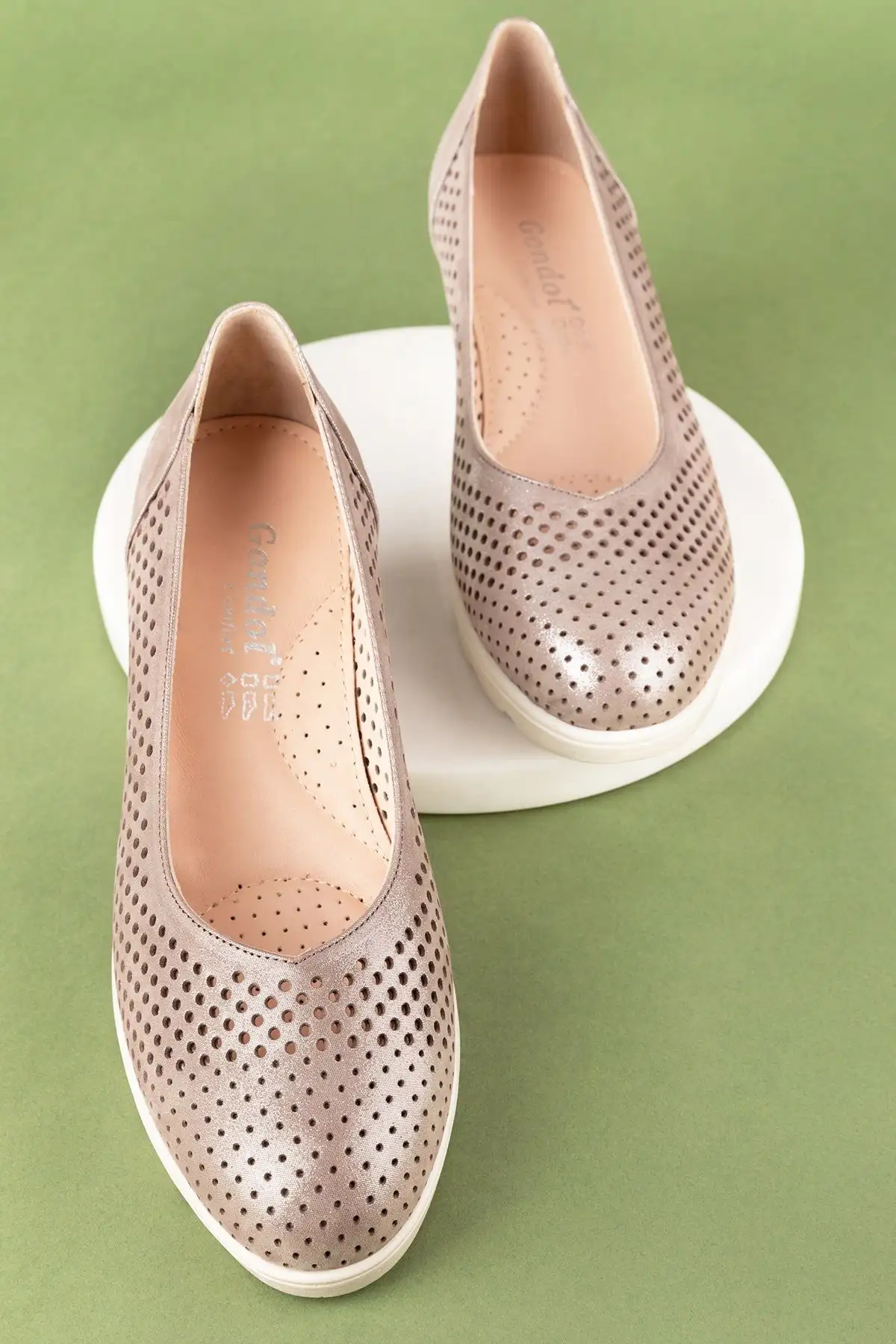 کفش پاشنه‌ بلند زنانه مادر راحت و شیک با پاشنه برجسته از چرم طبیعی مدل ell.6596 - 5122