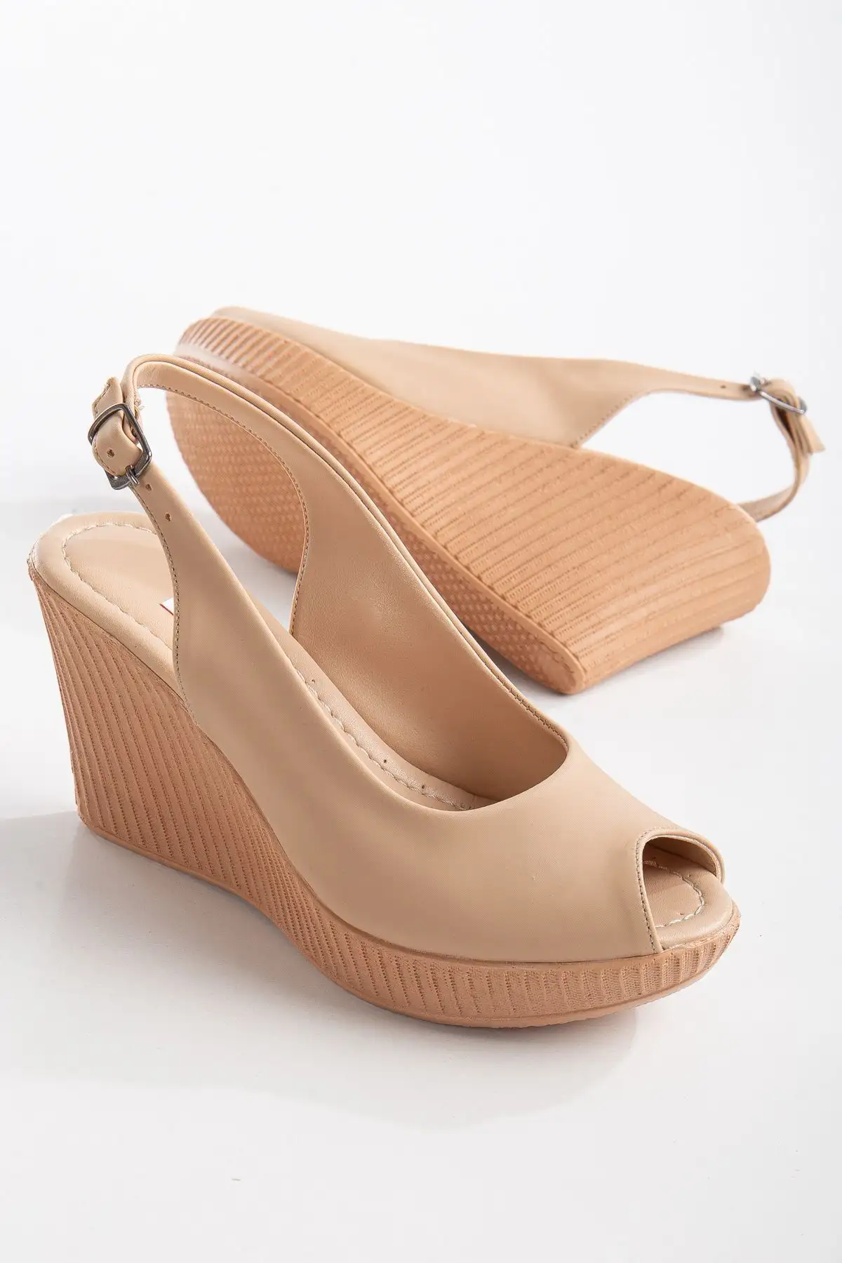 کفش پاشنه بلند زنانه - 4351 کفش پاشنه بلند زنانه - 4351