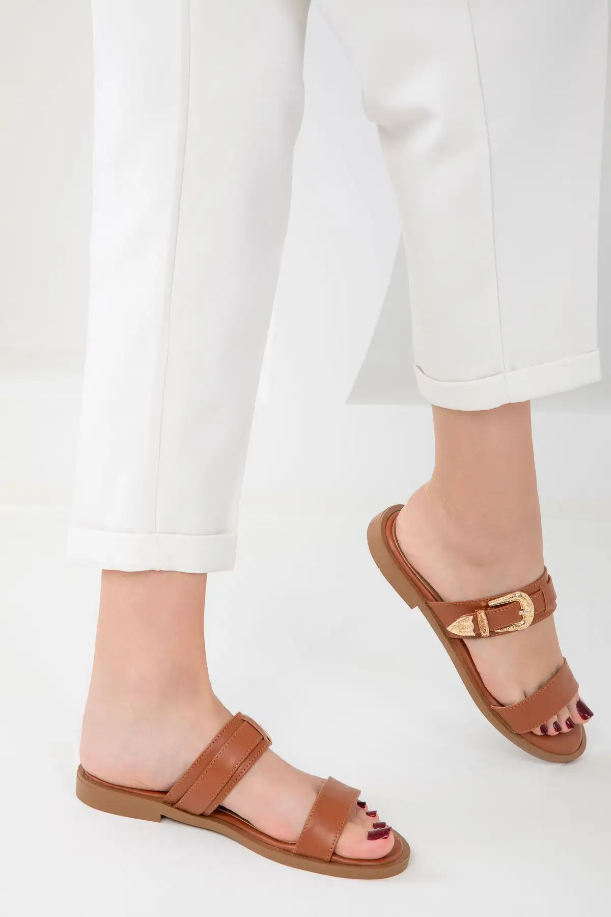 کفش راحتی خانه تَبا دمپایی زنانه ۲۰۲۶۳ - 5246 کفش راحتی خانه تَبا دمپایی زنانه ۲۰۲۶۳ - 5246