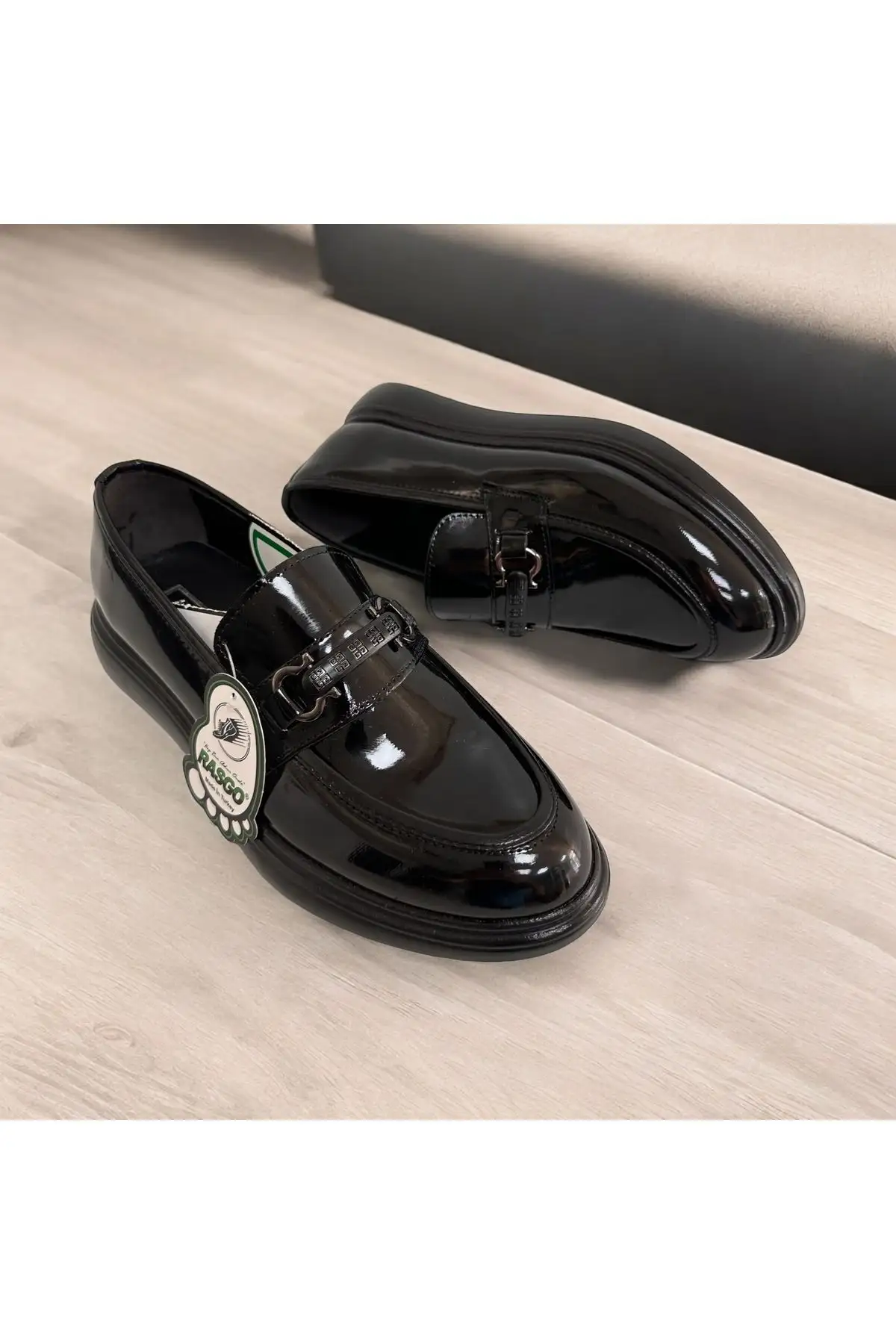 کفش رسمی مردانه   مجلسی با زیره پلی، چرم مشکی براق برای عروسی و نامزدی - 4744 کفش رسمی مردانه مجلسی با زیره پلی، چرم مشکی براق برای عروسی و نامزدی - 4744