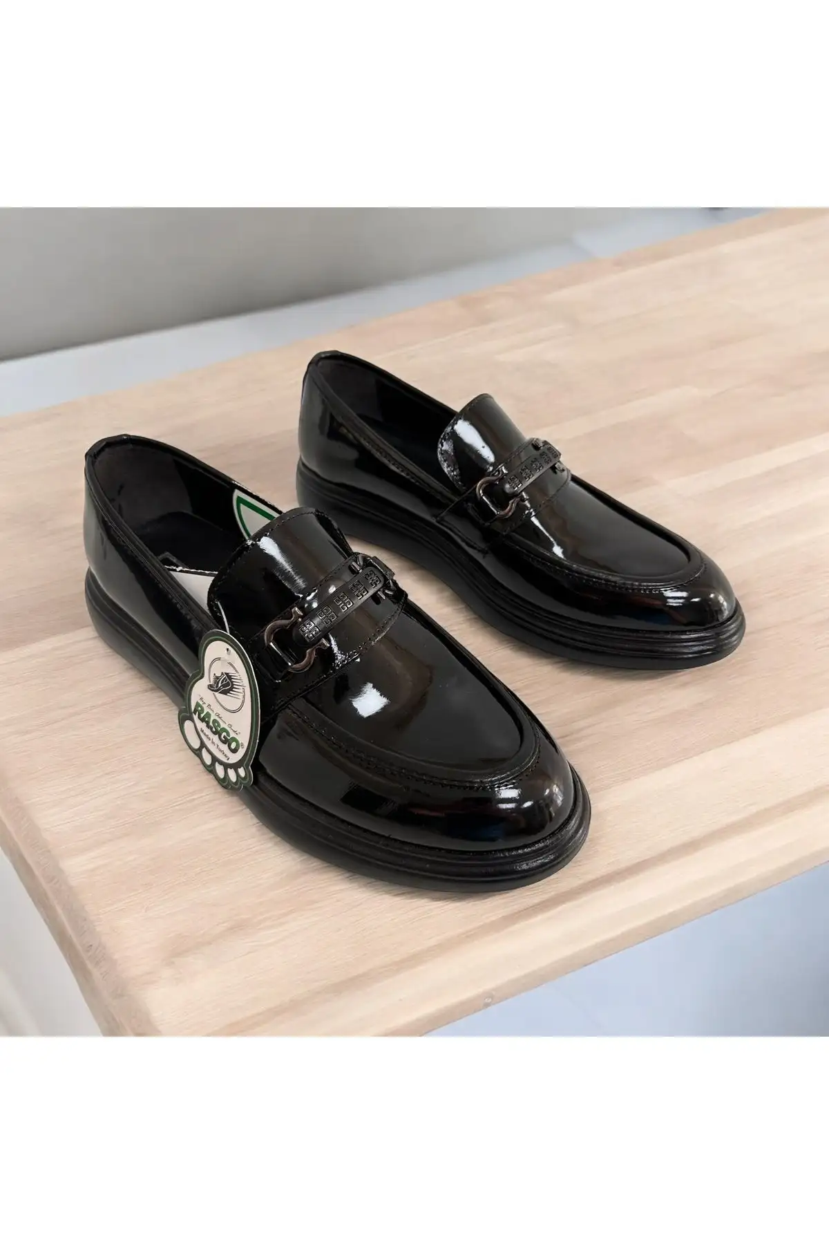 کفش رسمی مردانه   مجلسی با زیره پلی، چرم مشکی براق برای عروسی و نامزدی - 4744 کفش رسمی مردانه مجلسی با زیره پلی، چرم مشکی براق برای عروسی و نامزدی - 4744