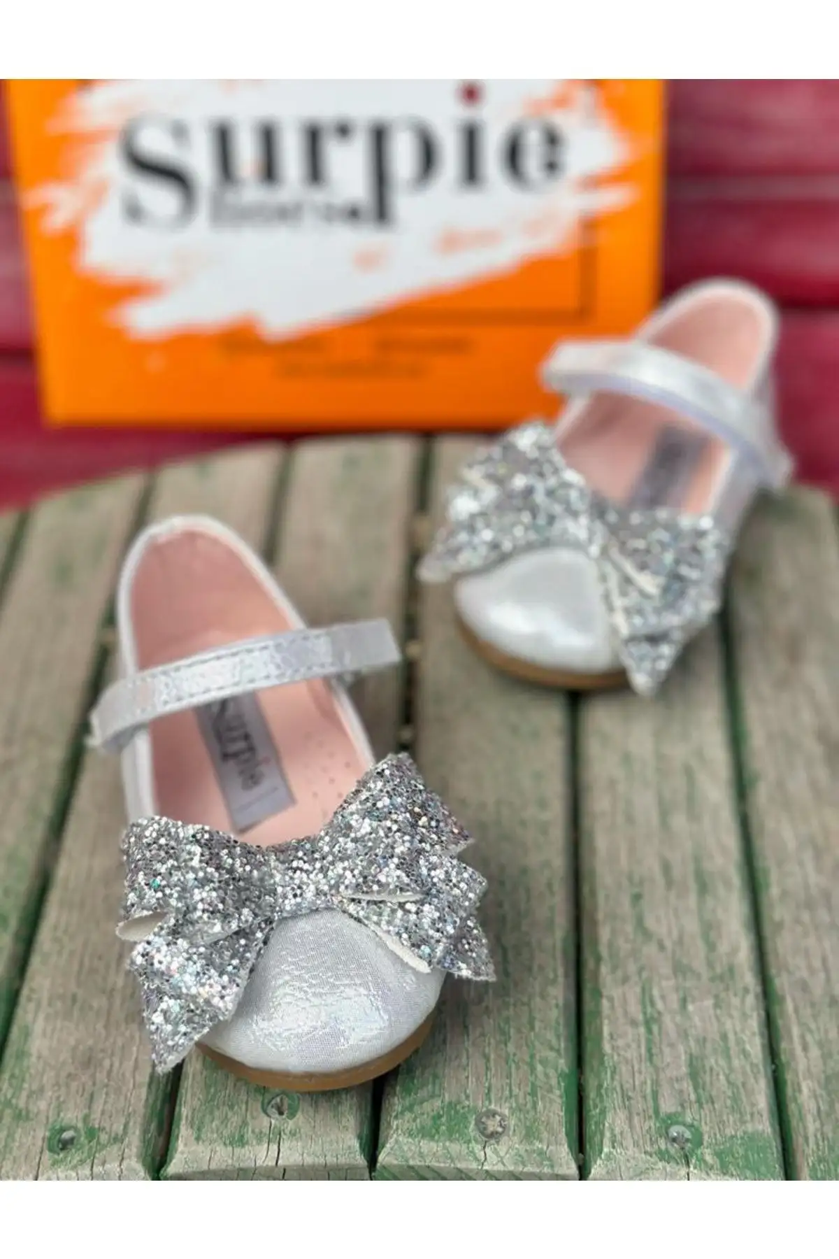 کفش دخترانه  راحتی ortopedik با جزئیات پاپیون و پولک برای دختران کودک - 4554 کفش دخترانه راحتی ortopedik با جزئیات پاپیون و پولک برای دختران کودک - 4554