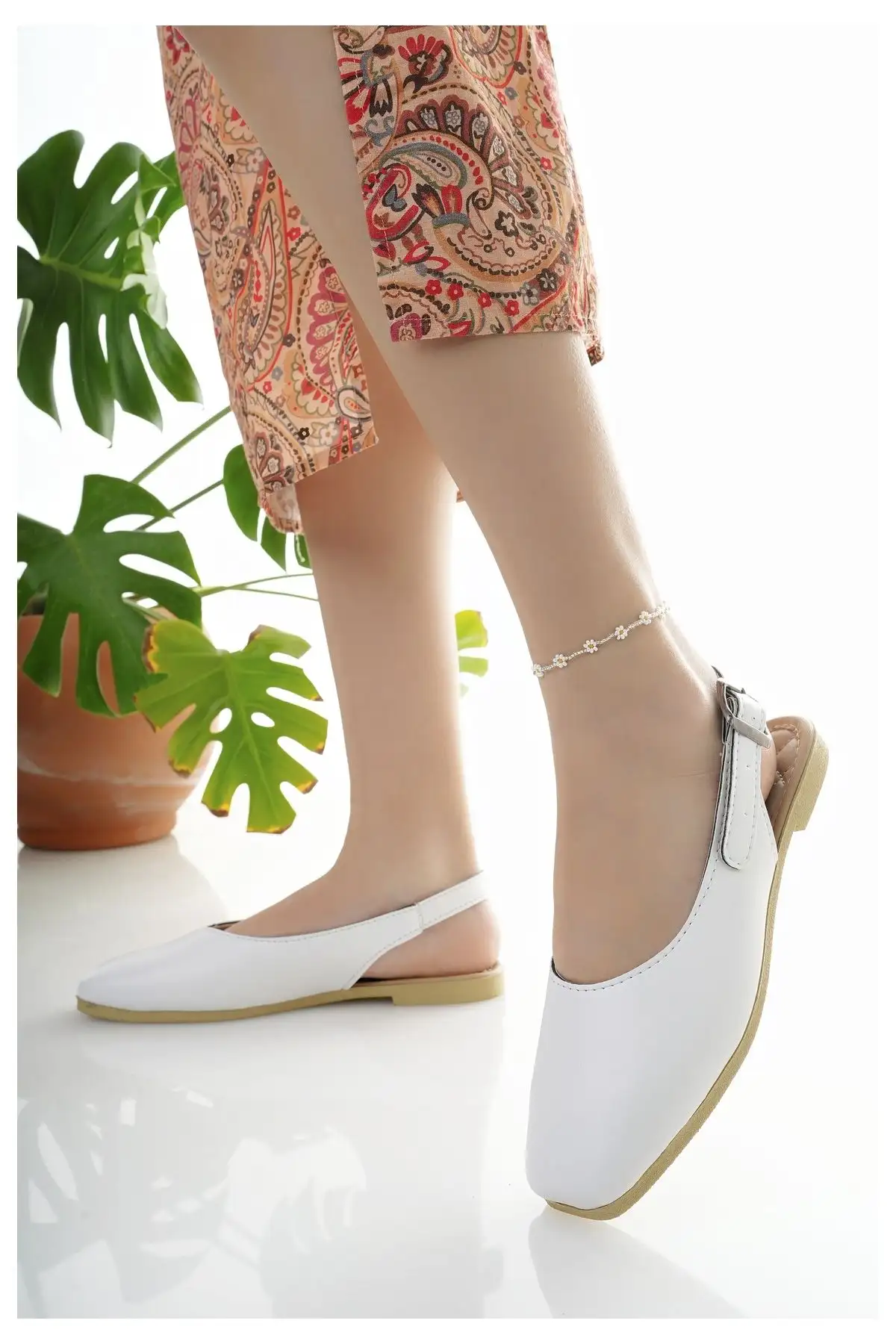 کفش اداری زنانه کفش زنانه باله سفید، صندل شیک، مناسب خانه، کار، اداره و استفاده روزمره - 3220 کفش اداری زنانه کفش زنانه باله سفید، صندل شیک، مناسب خانه، کار، اداره و استفاده روزمره - 3220