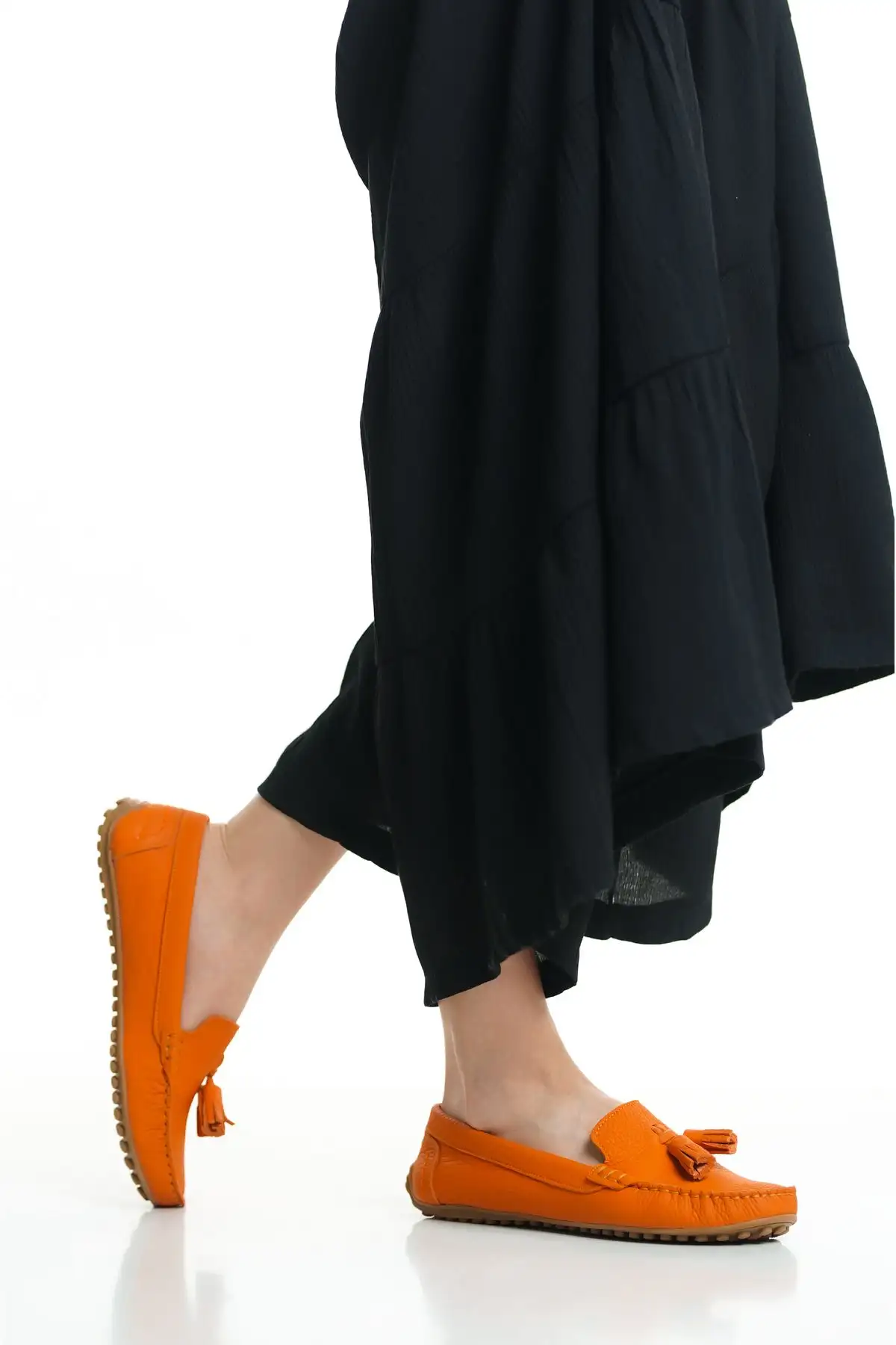 کفش تخت زنانه 201-اورج   قهوهای بپوش دارای پاپیون و نوک بیضی از چرم طبیعی و رنگ نارنجی - 4521 کفش تخت زنانه 201-اورج قهوهای بپوش دارای پاپیون و نوک بیضی از چرم طبیعی و رنگ نارنجی - 4521