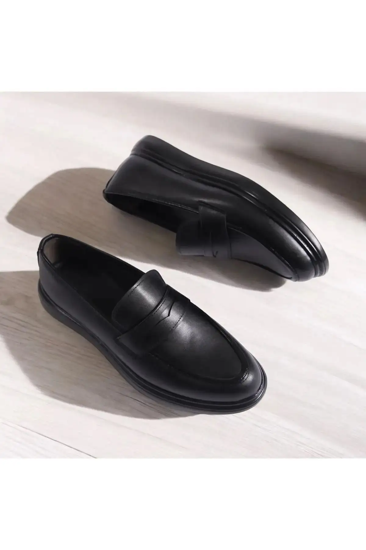 کفش رسمی مردانه کفش لوفر مردانه کلاسیک با ظاهر چرمی مشکی - طراحی شیک و ساده، زیره راحت - 3915 کفش رسمی مردانه کفش لوفر مردانه کلاسیک با ظاهر چرمی مشکی - طراحی شیک و ساده، زیره راحت - 3915