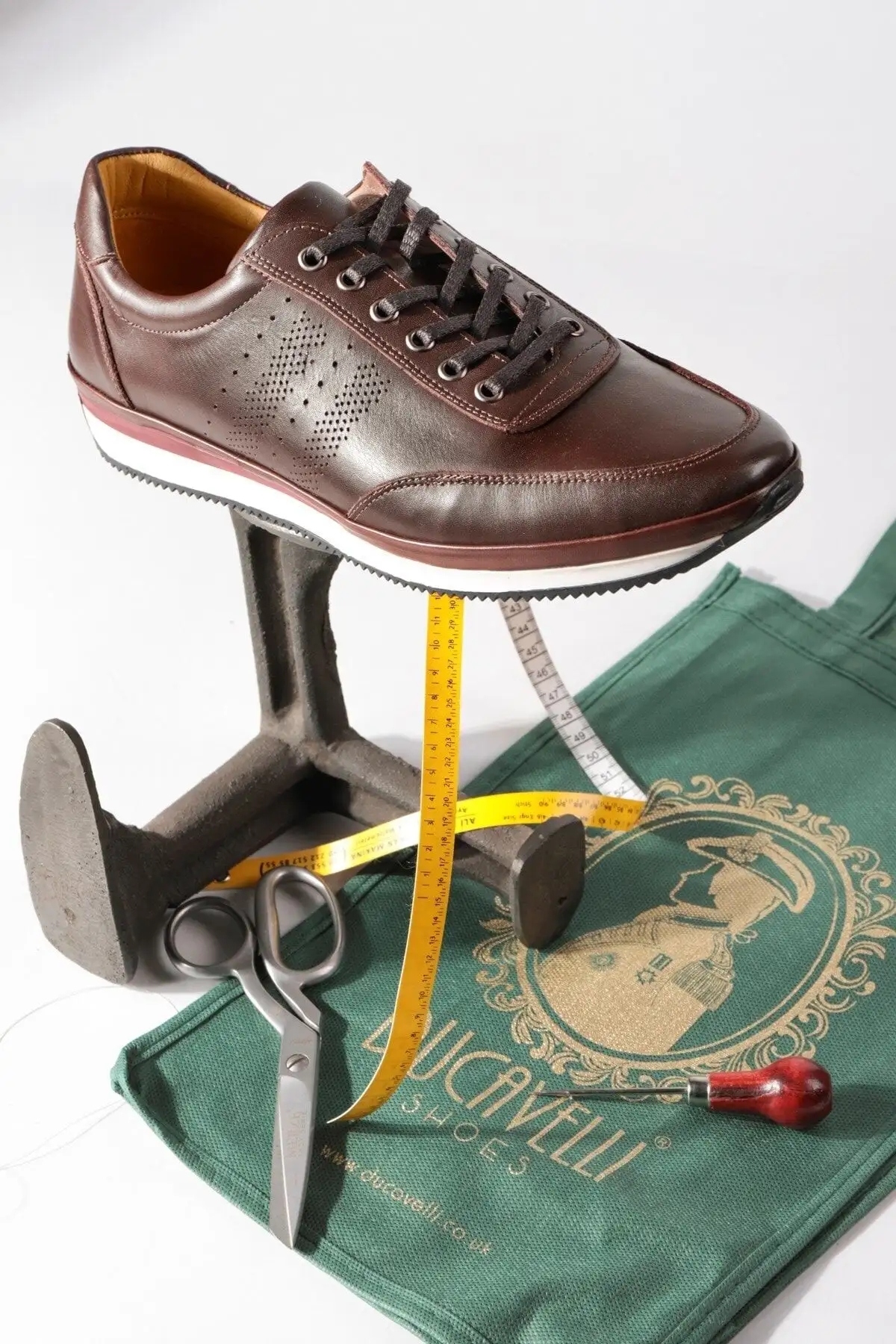 کفش روزمره مردانه فگولا    از چرم طبیعی،  کژوال،  ۱۰۰% چرم، مناسب برای چهار فصل - 4820 کفش روزمره مردانه فگولا از چرم طبیعی، کژوال، ۱۰۰% چرم، مناسب برای چهار فصل - 4820