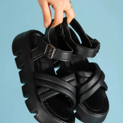 کفش صندل زنانه سندل ortopedik چرم مشکی با کفی ۴ سانتی‌متری - 4842