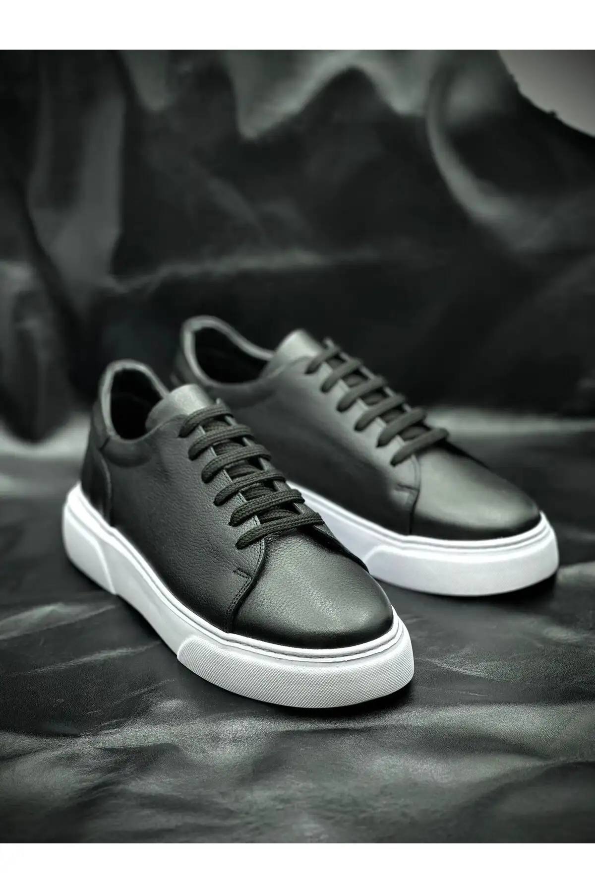 کفش روزمره مردانه کفش ورزشی مردانه مشکی از چرم طبیعی - اورتopedik، سبک، راحت، زیره ضد لغزش، شیک، مناسب استفاده روزمره - 3944 کفش روزمره مردانه کفش ورزشی مردانه مشکی از چرم طبیعی - اورتopedik، سبک، راحت، زیره ضد لغزش، شیک، مناسب استفاده روزمره - 3944