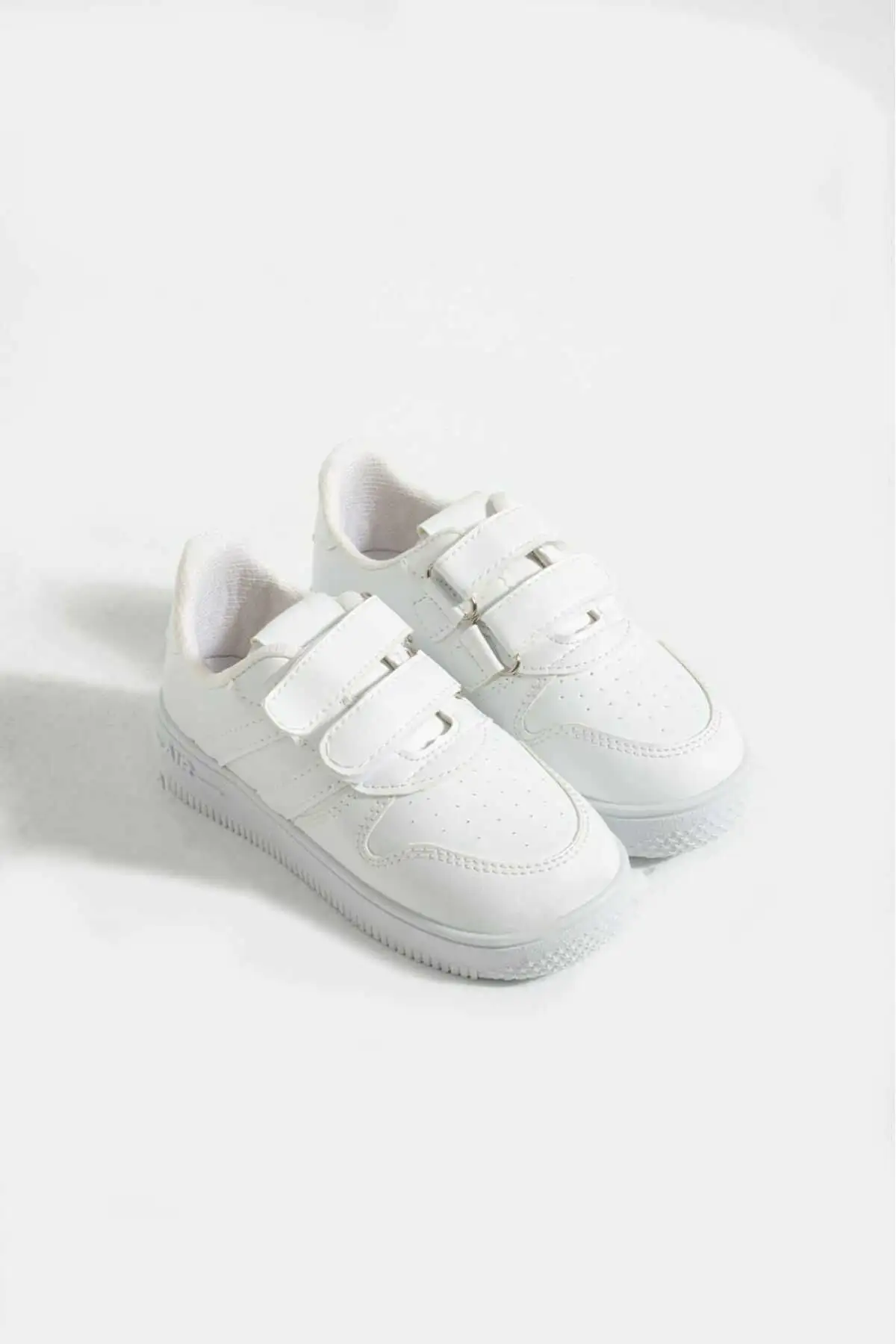 کفش بچگانه کفش ورزشی راحت روزمره با بند چسبی برای کودکان (یونیسکس) - 3618 کفش بچگانه کفش ورزشی راحت روزمره با بند چسبی برای کودکان (یونیسکس) - 3618