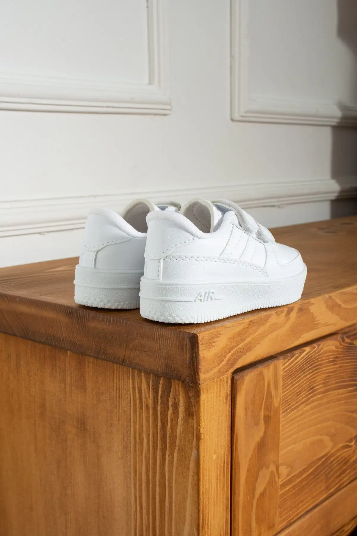 کفش نوزاد پسر  مدرسهای اسپرت ورزشی یقهدار ایر برای بچهها - دختر و  - یونیسکس (سایز 20-35) - 4106 کفش نوزاد پسر مدرسهای اسپرت ورزشی یقهدار ایر برای بچهها - دختر و - یونیسکس (سایز 20-35) - 4106