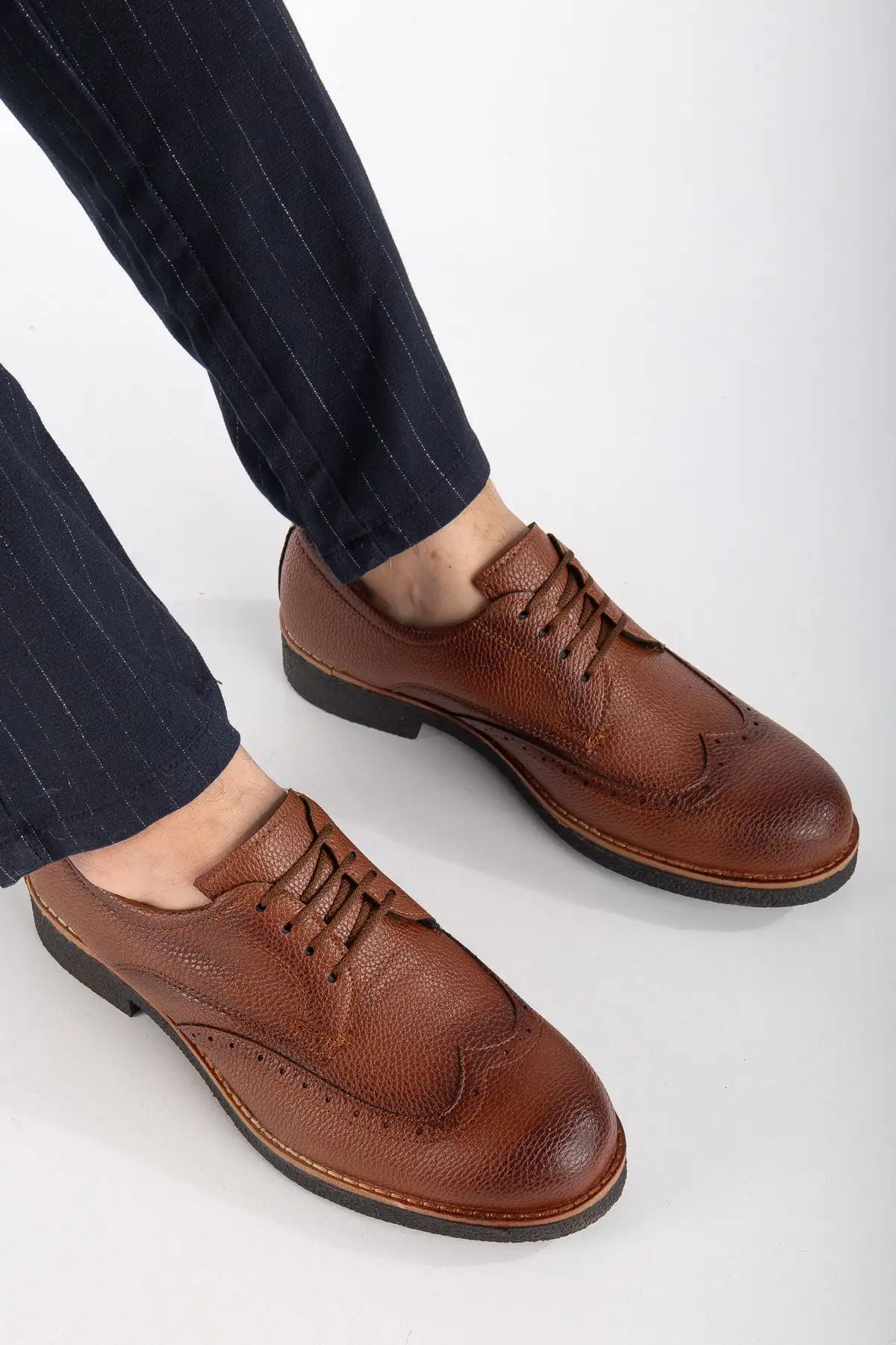 کفش رسمی مردانه  کلاسیک راحتی  با زیره ارثوپدیک دوخته شده به رنگ قهوه ای تیره (ضمانت دار) - 4727 کفش رسمی مردانه کلاسیک راحتی با زیره ارثوپدیک دوخته شده به رنگ قهوه ای تیره (ضمانت دار) - 4727