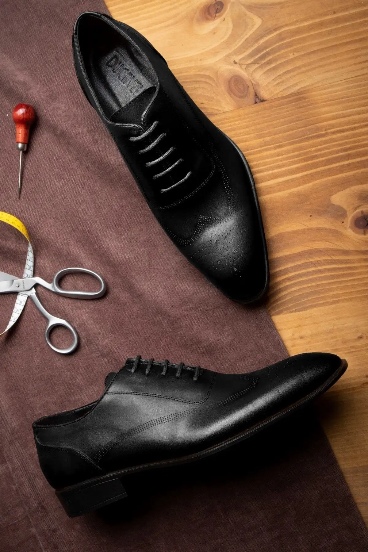 سایز بزرگ مردانه کفش کلاسیک مردانه با بند اکسفورد از چرم طبیعی شیک - 3503 سایز بزرگ مردانه کفش کلاسیک مردانه با بند اکسفورد از چرم طبیعی شیک - 3503