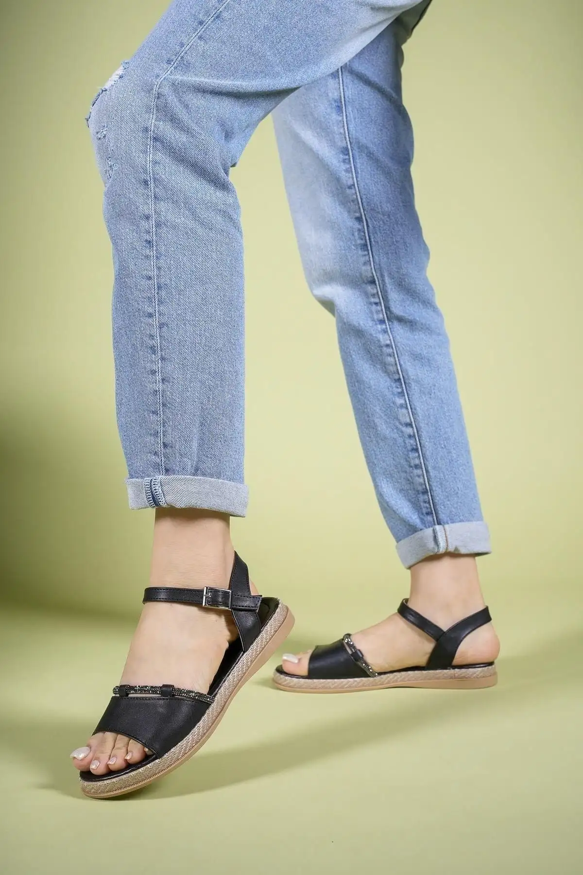 کفش صندل زنانه   استادیل مدل سنگدار 0012057 چرم مشکی - 4866 کفش صندل زنانه استادیل مدل سنگدار 0012057 چرم مشکی - 4866