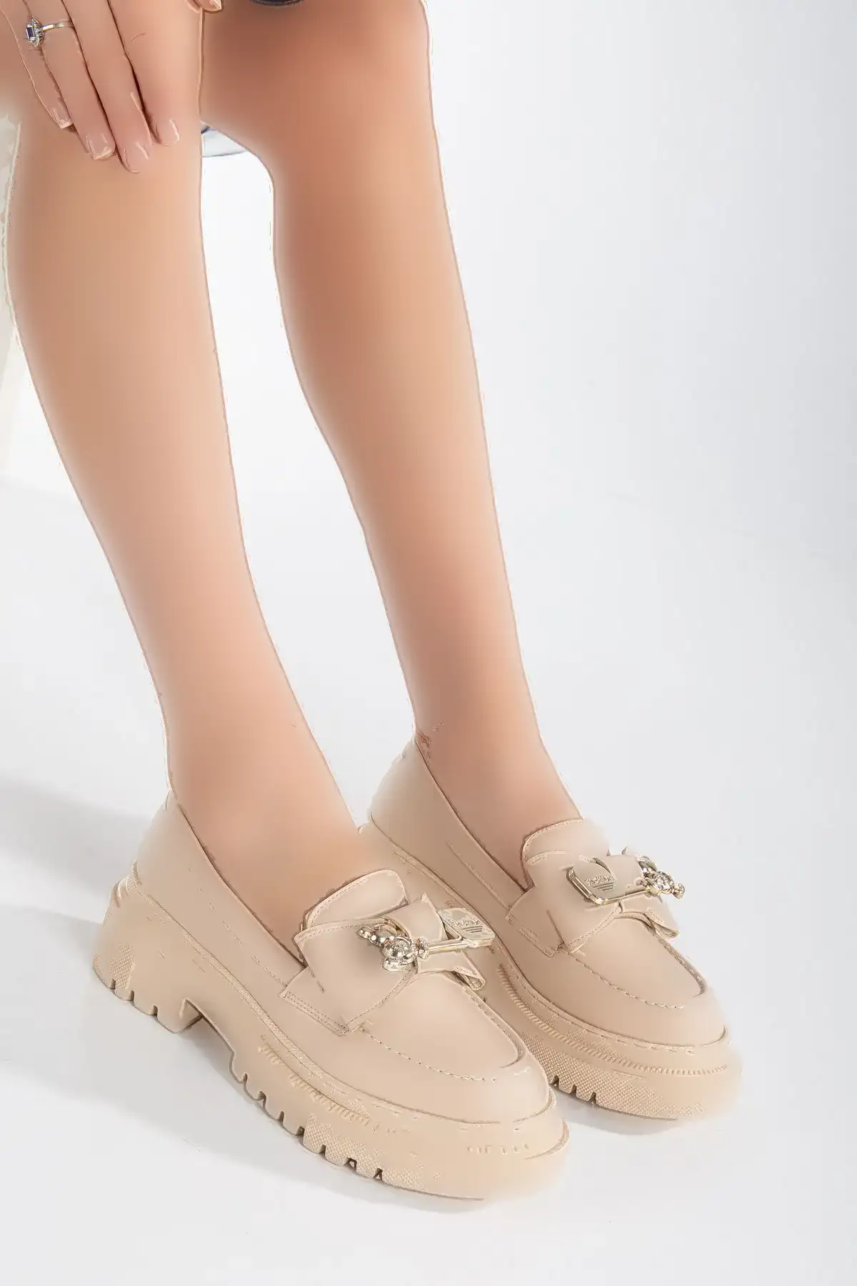 کفش زنانه مدل جدید  لوفر با پاشنه بلند و بند دار - 4037 کفش زنانه مدل جدید لوفر با پاشنه بلند و بند دار - 4037