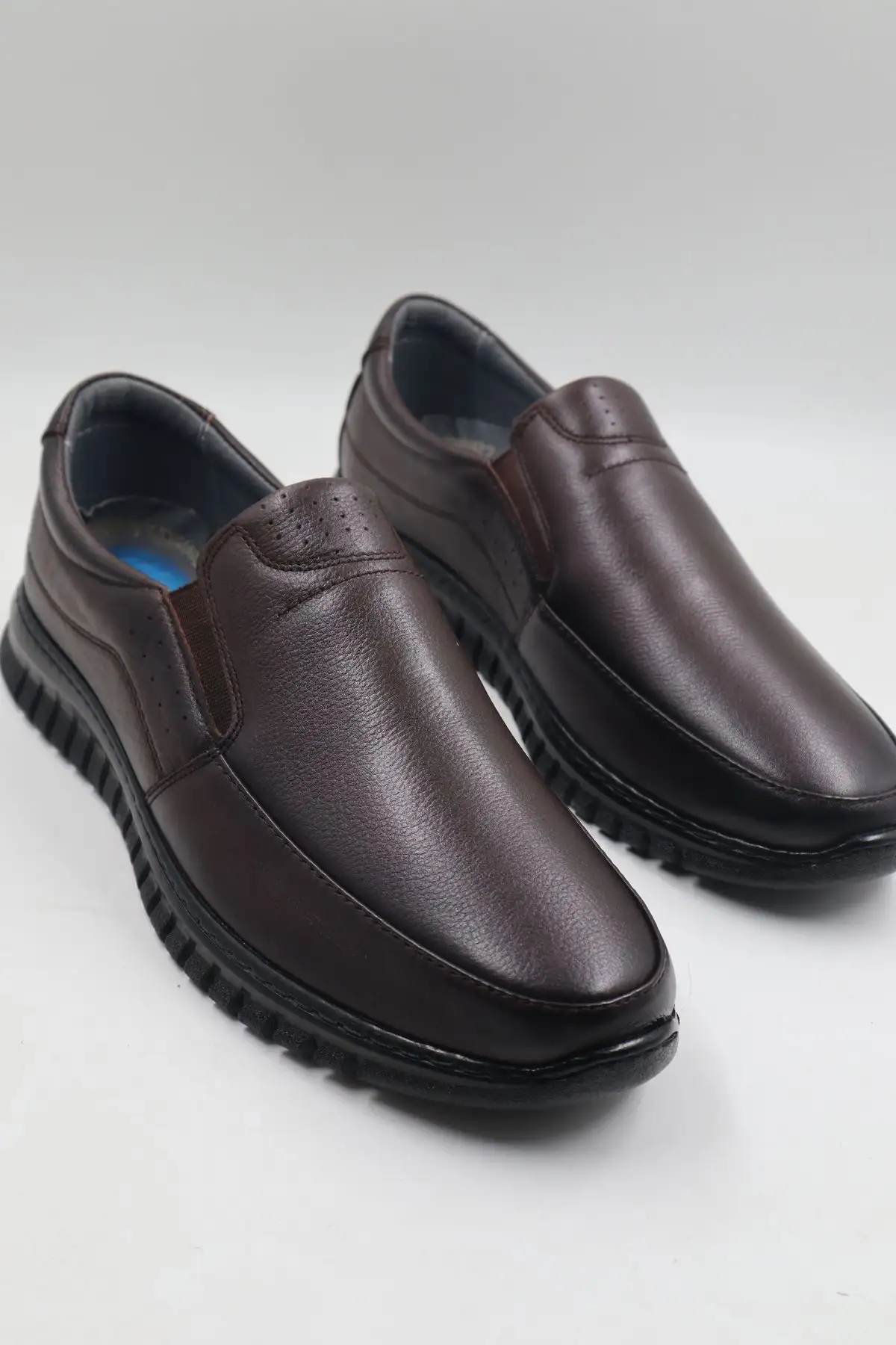 کفش رسمی مردانه کفش روزمره مردانه چرم طبیعی فوقالعاده راحت جلی قهوهای - 3922 کفش رسمی مردانه کفش روزمره مردانه چرم طبیعی فوقالعاده راحت جلی قهوهای - 3922