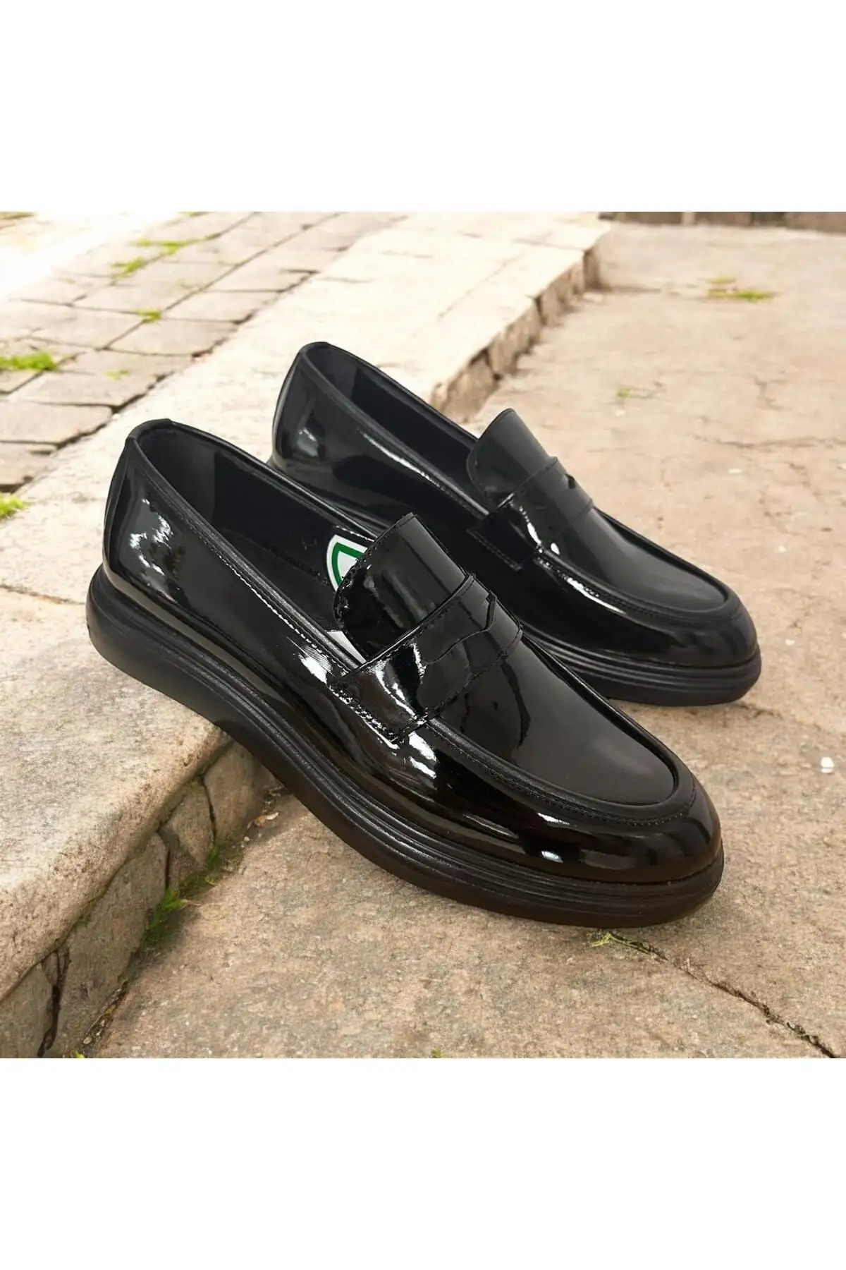 کفش رسمی مردانه کفش مردانه مشکی، براق - طراحی شیک و رسمی، کفش کلاسیک در سایزهای ۳۶، ۳۷، ۳۸، ۳۹، ۴۰، ۴۱، ۴۲، ۴۳، ۴۴ - 3902 کفش رسمی مردانه کفش مردانه مشکی، براق - طراحی شیک و رسمی، کفش کلاسیک در سایزهای ۳۶، ۳۷، ۳۸، ۳۹، ۴۰، ۴۱، ۴۲، ۴۳، ۴۴ - 3902