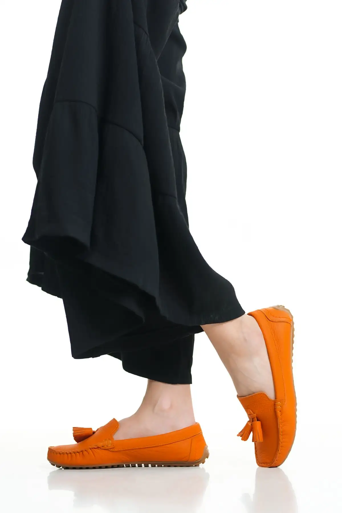 کفش تخت زنانه 201-اورج قهوه‌ای بپوش دارای پاپیون و نوک بیضی از چرم طبیعی و رنگ نارنجی - 4521