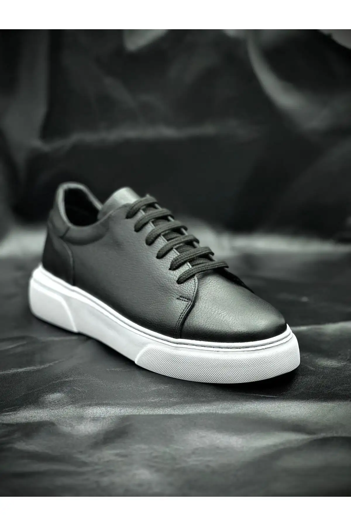 کفش روزمره مردانه کفش ورزشی مردانه مشکی از چرم طبیعی - اورتopedik، سبک، راحت، زیره ضد لغزش، شیک، مناسب استفاده روزمره - 3944 کفش روزمره مردانه کفش ورزشی مردانه مشکی از چرم طبیعی - اورتopedik، سبک، راحت، زیره ضد لغزش، شیک، مناسب استفاده روزمره - 3944