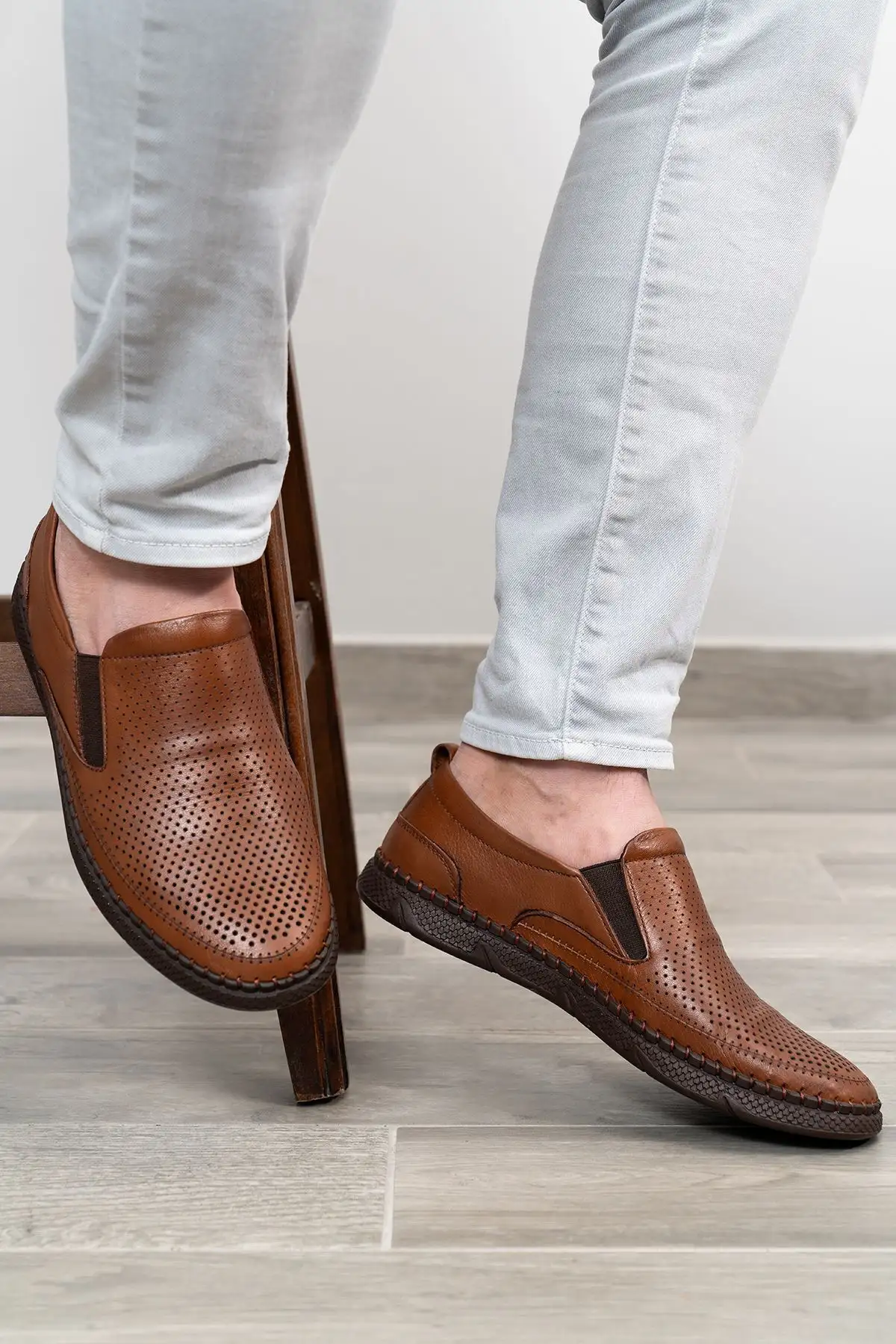 کفش روزمره مردانه -   چرم طبیعی
-
-  تابستانی
-  لوفر چرم قهوهای - 5397 کفش روزمره مردانه - چرم طبیعی - - تابستانی - لوفر چرم قهوهای - 5397