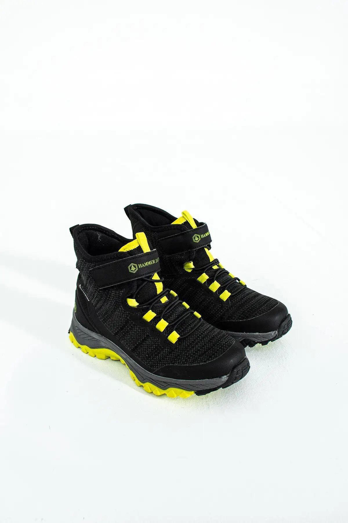 بوت بچگانه یقه‌ی سیاه و زرد ضدآب تگا برای پسران در فضای باز - 4915