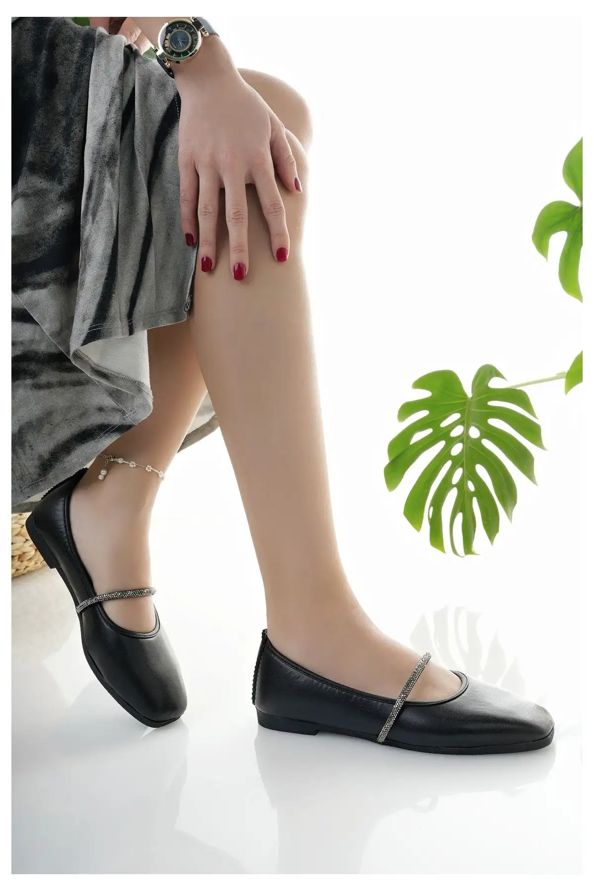 کفش اداری زنانه  مسطح  مشکی سنگدار شیک برای خانه، کار و استفاده روزمره - 4260 کفش اداری زنانه مسطح مشکی سنگدار شیک برای خانه، کار و استفاده روزمره - 4260