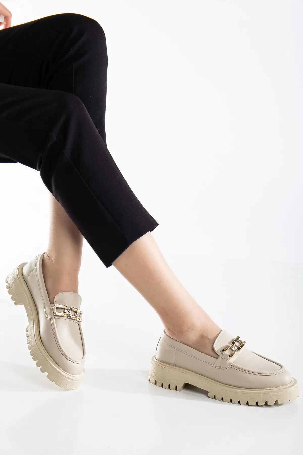 راحتی و سبک روزمره کفش موکاسین زنانه با کفی ارتوپدی و انعطافپذیر در رنگ بژ، با ضمانت پیادهروی - 3707 راحتی و سبک روزمره کفش موکاسین زنانه با کفی ارتوپدی و انعطافپذیر در رنگ بژ، با ضمانت پیادهروی - 3707