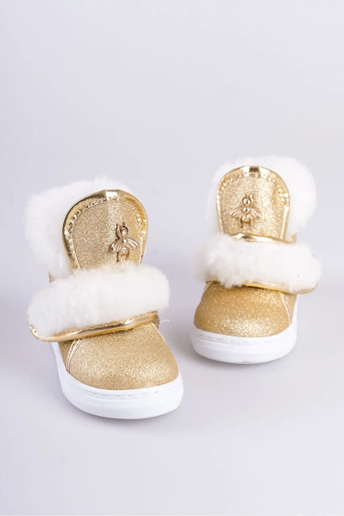 بوت بچگانه بوت دخترانه با جزئیات زنبوری و زیره ضد لغزش، با رویه مخملی و پوشش طلایی. - 3411